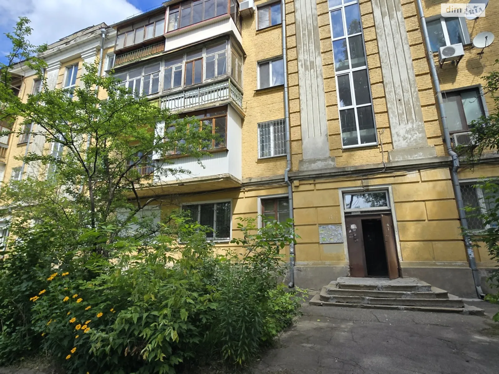 Продається 3-кімнатна квартира 70.9 кв. м у Києві, пров. Артилерійський, 13 - фото 1