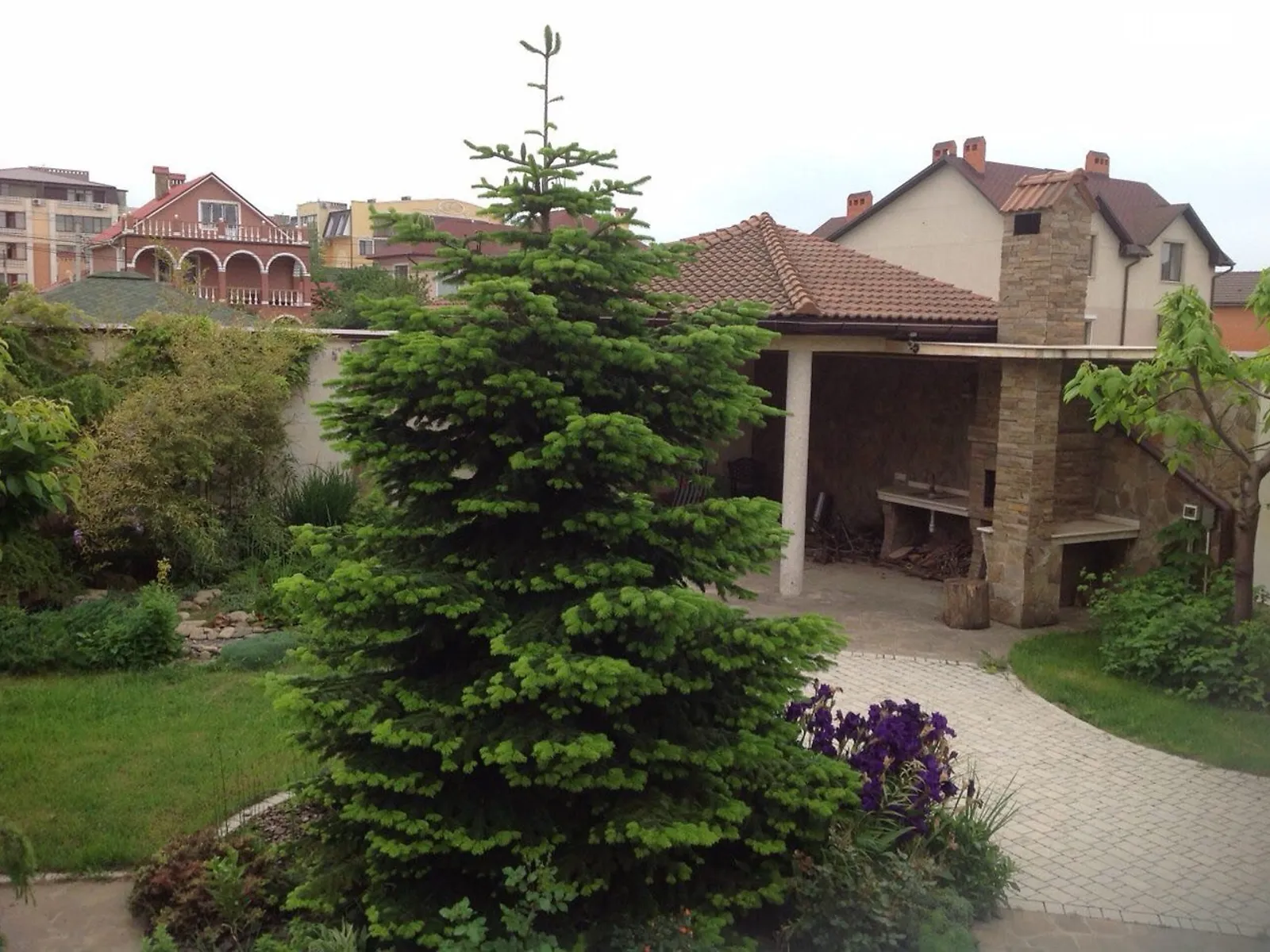 Продается дом на 2 этажа 706.5 кв. м с гаражом, цена: 750000 $ - фото 1