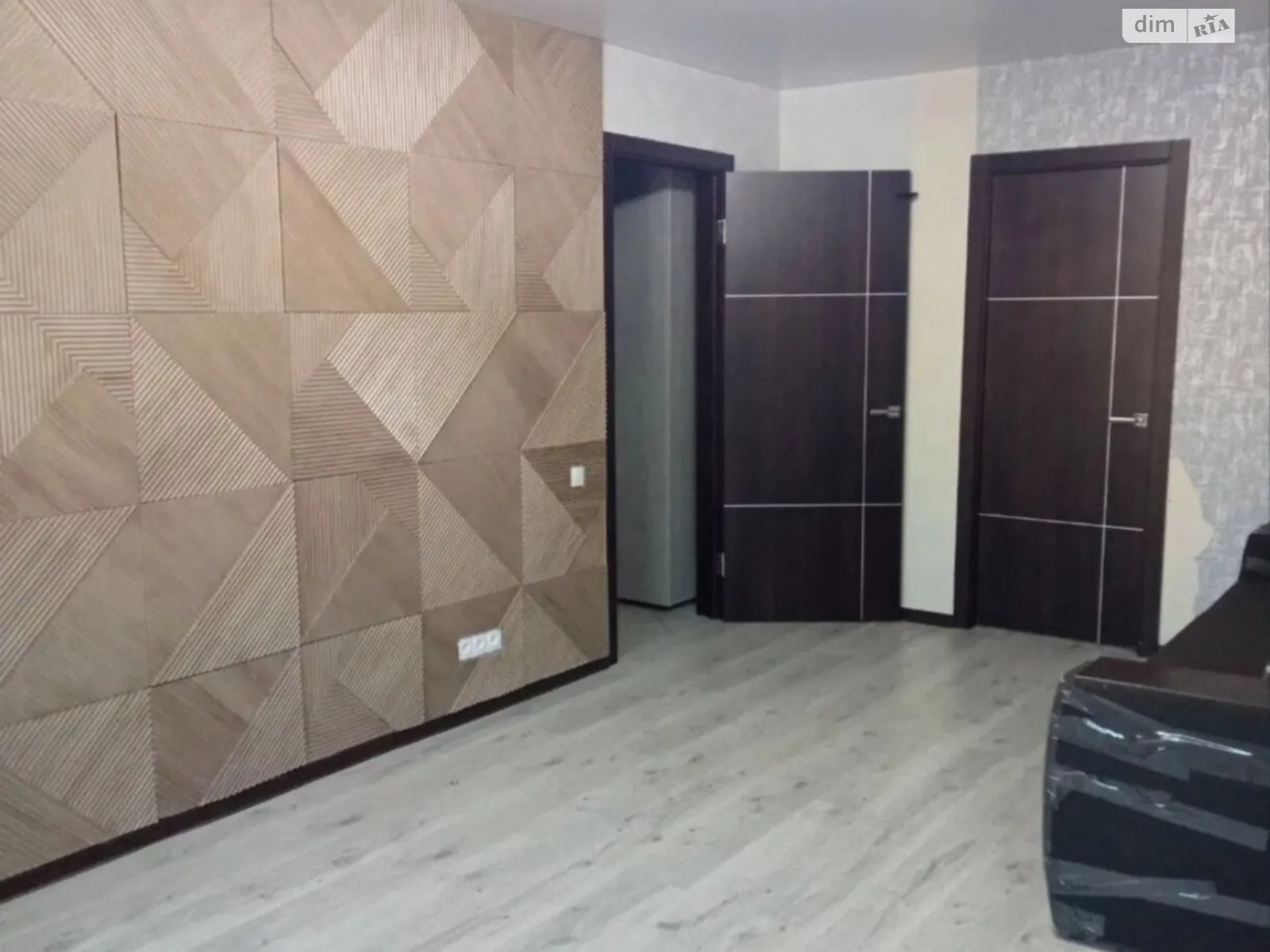 Здається в оренду 3-кімнатна квартира 54 кв. м у Миколаєві, просп. Центральний - фото 1