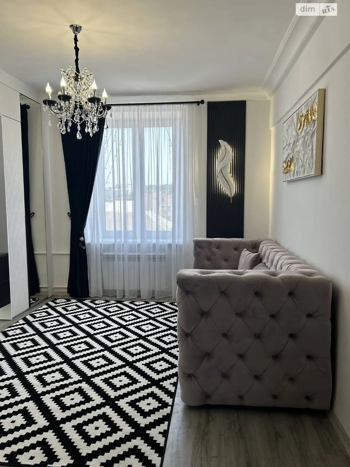2-комнатная квартира 56 кв. м в Тернополе, ул. Грушевского Михаила - фото 1