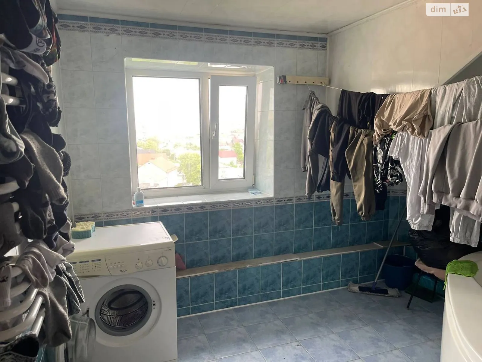 3-комнатная квартира 58 кв. м в Тернополе, ул. Самчука Уласа - фото 1
