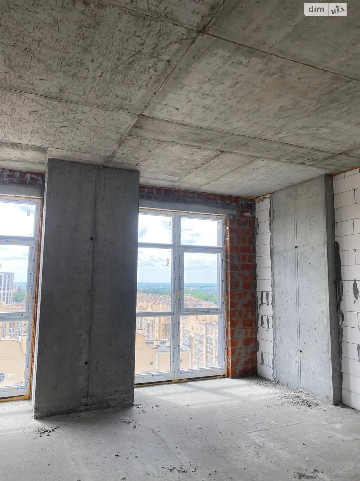 Продается 2-комнатная квартира 70.78 кв. м в Киеве, ул. Метрологическая, 13А - фото 1