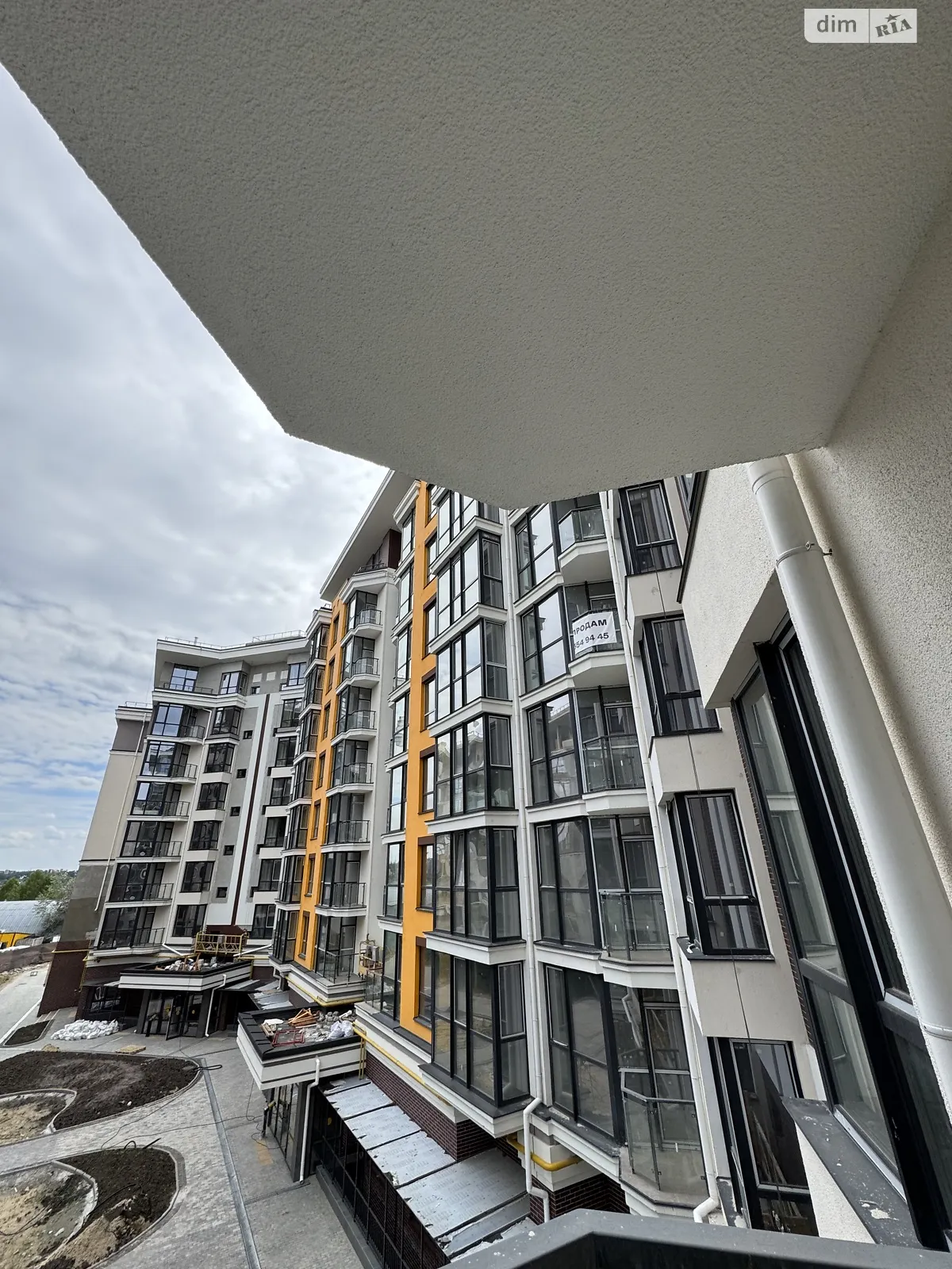 Продається 1-кімнатна квартира 42 кв. м у Гостомелі, вул. Центральна, 1Б - фото 1