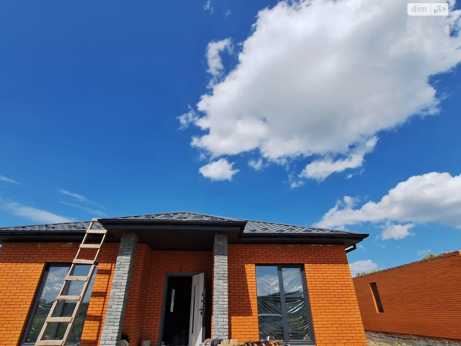 Продается одноэтажный дом 92 кв. м с мансардой, цена: 85000 $ - фото 1
