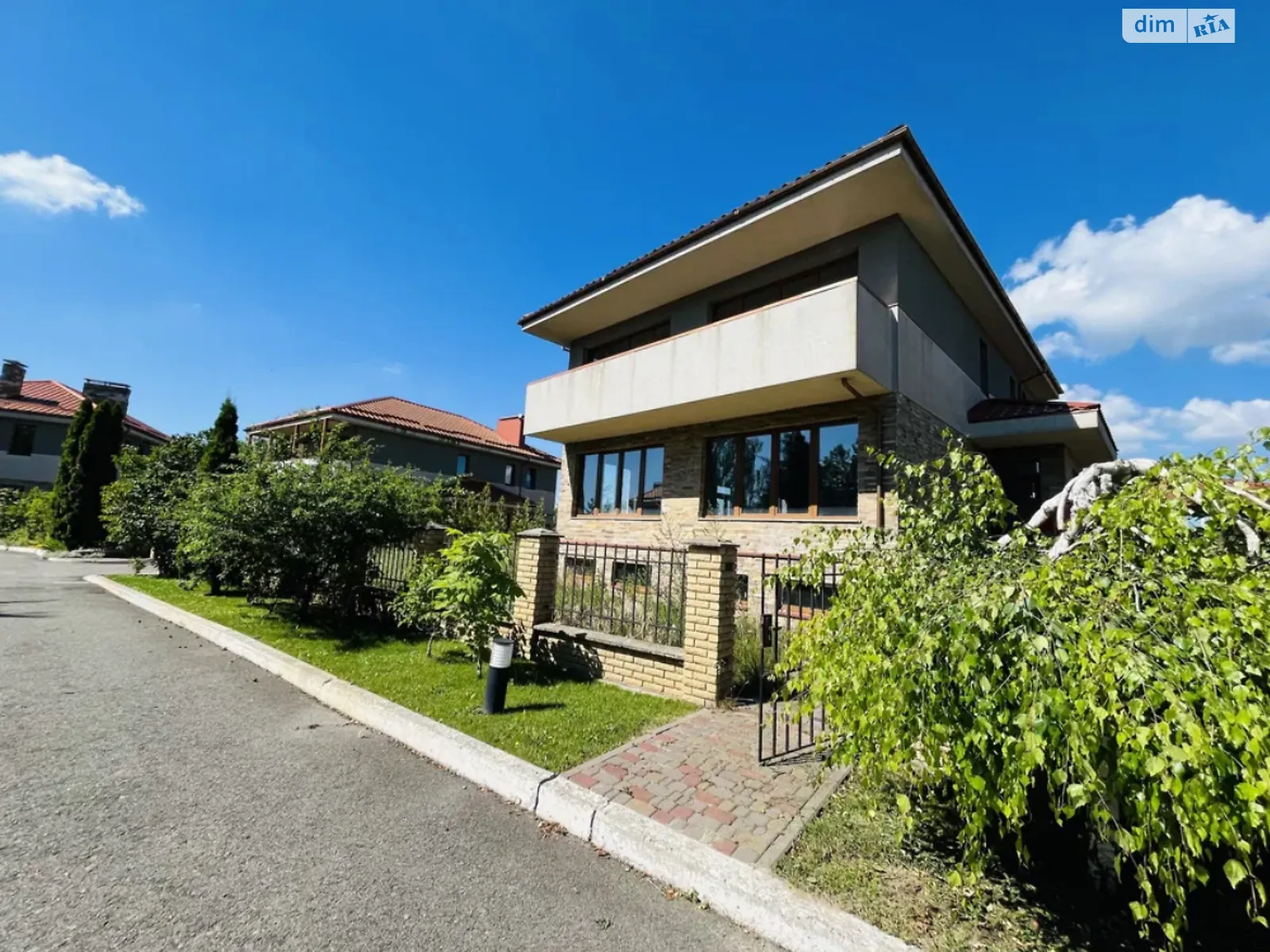 Продається будинок 2 поверховий 352 кв. м з подвалом, цена: 257000 $ - фото 1