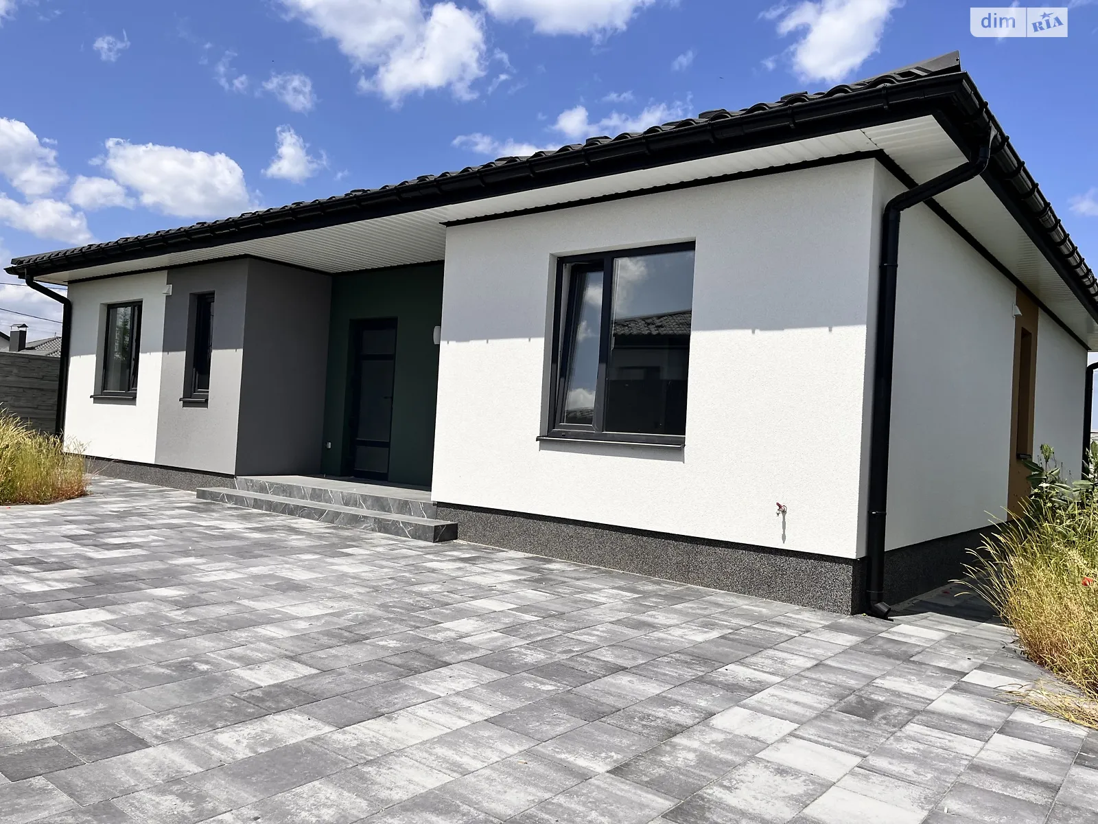 Продається одноповерховий будинок 112 кв. м з каміном, цена: 155000 $ - фото 1