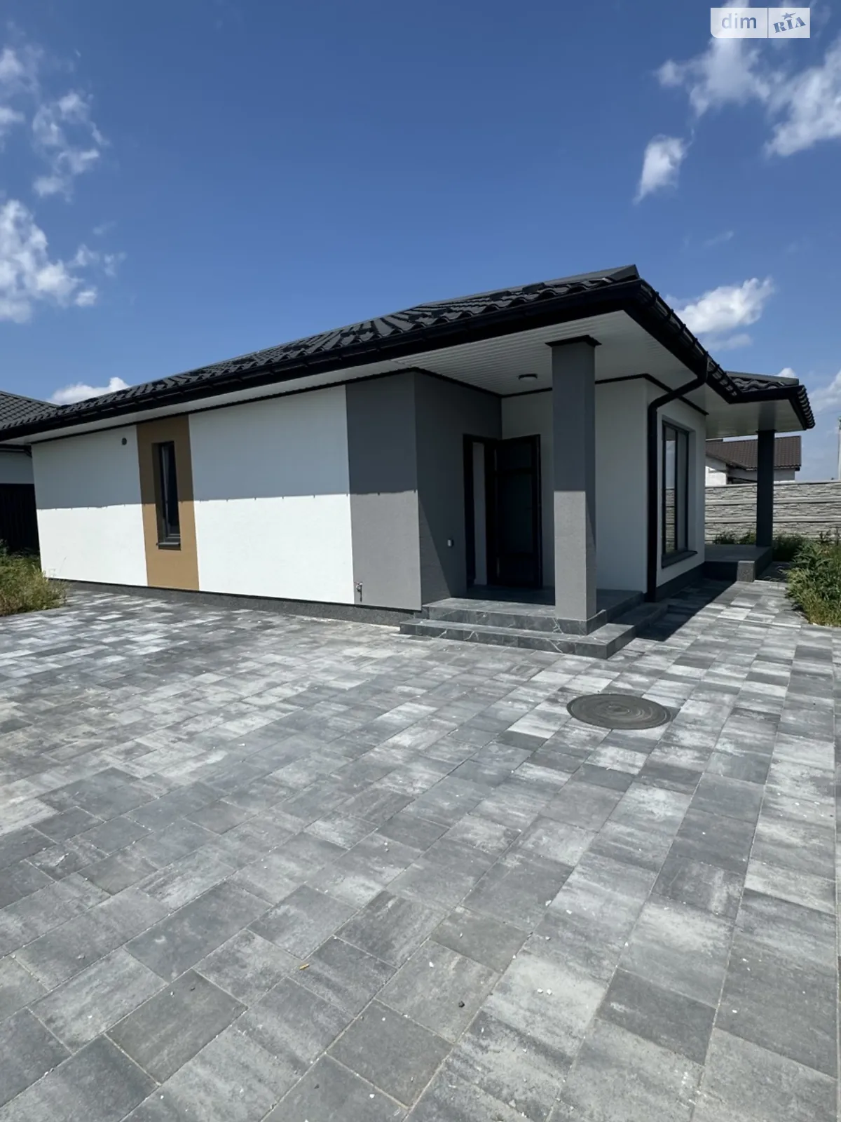 Продається одноповерховий будинок 90 кв. м з верандою, цена: 145000 $ - фото 1