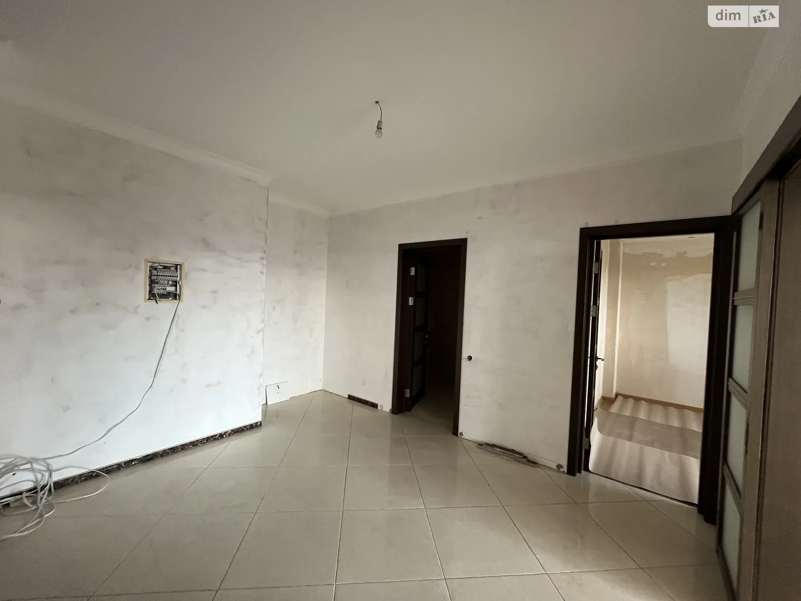 Продається 1-кімнатна квартира 100 кв. м у Одесі, вул. Армійська - фото 1