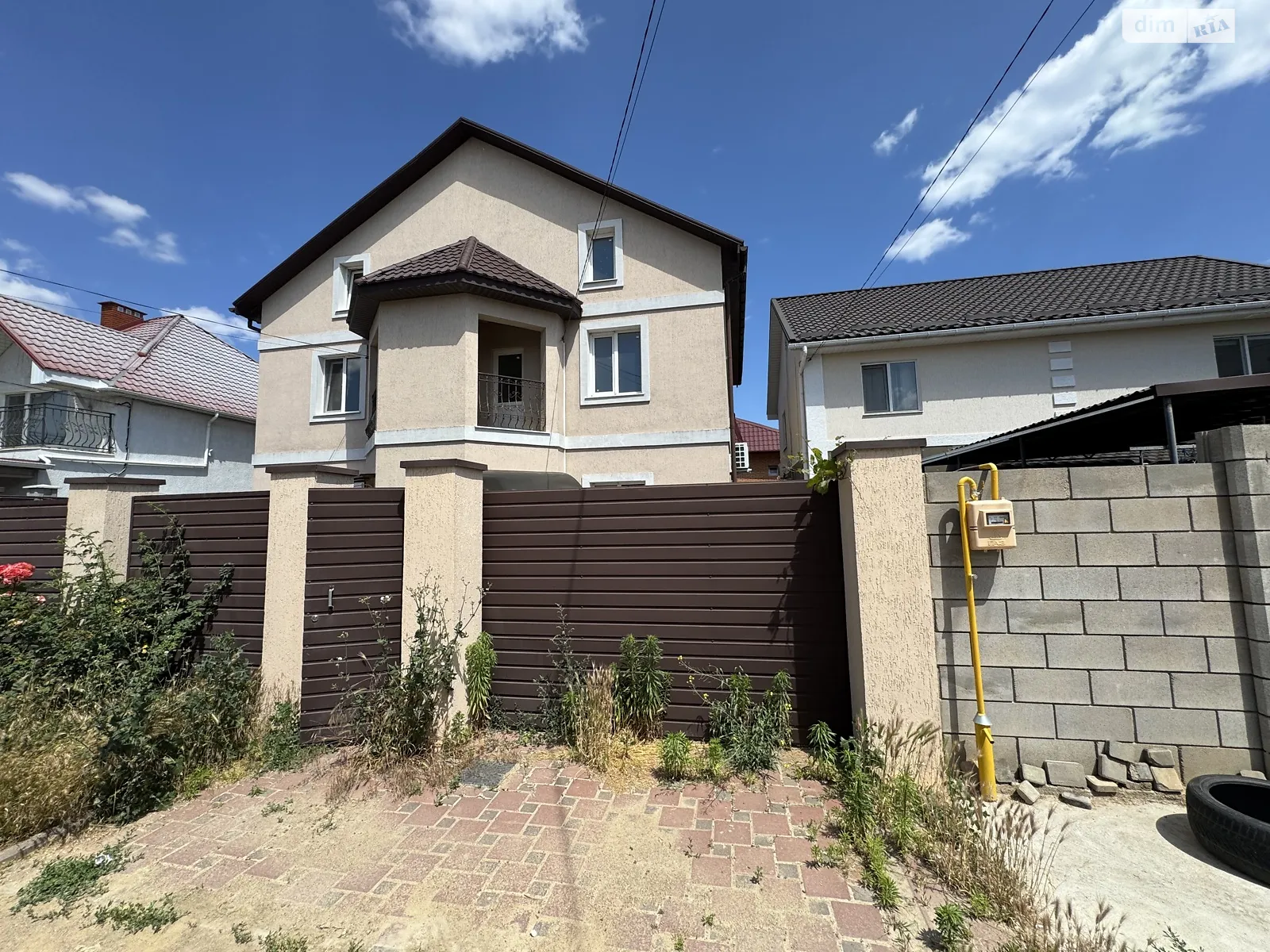 Продается дом на 3 этажа 130 кв. м с мансардой, цена: 67000 $ - фото 1