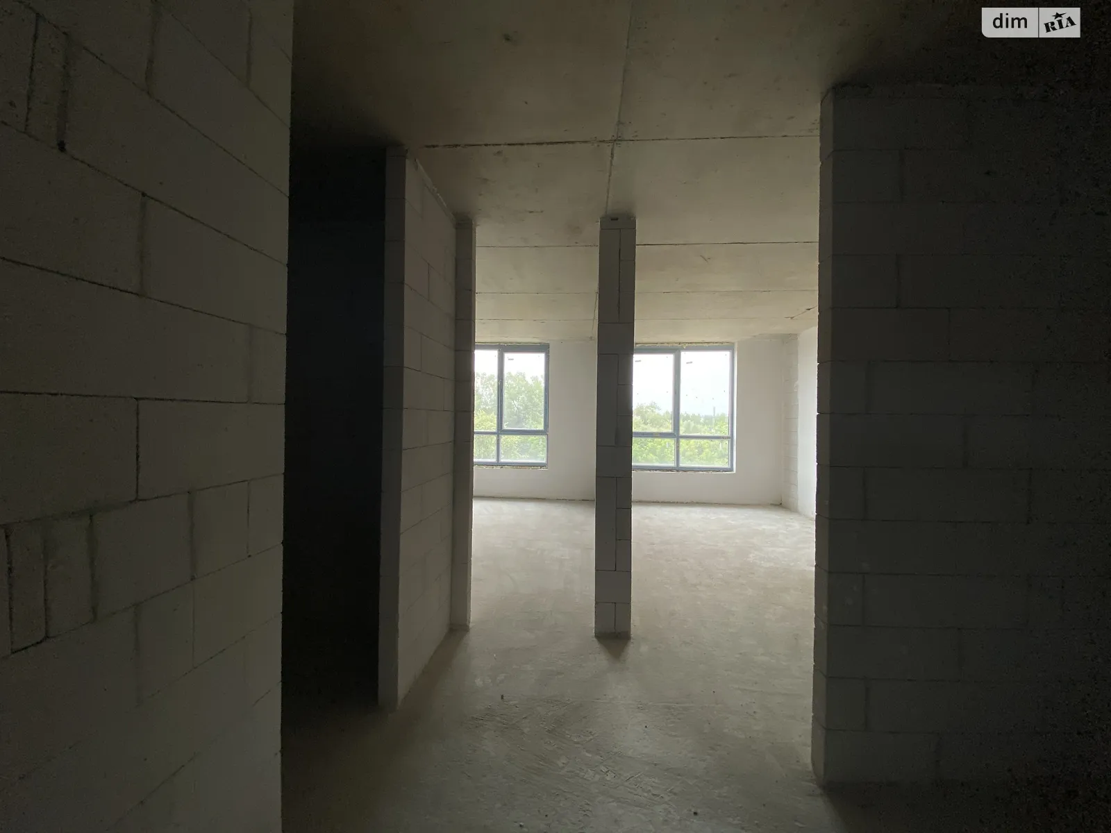 Продается 1-комнатная квартира 42 кв. м в Ивано-Франковске, ул. Химиков, 28 - фото 1