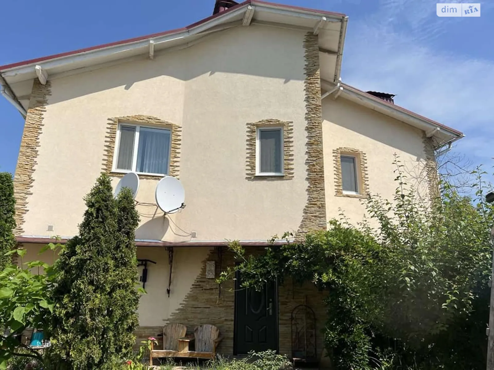 Продається будинок 2 поверховий 210 кв. м с басейном, цена: 215000 $ - фото 1