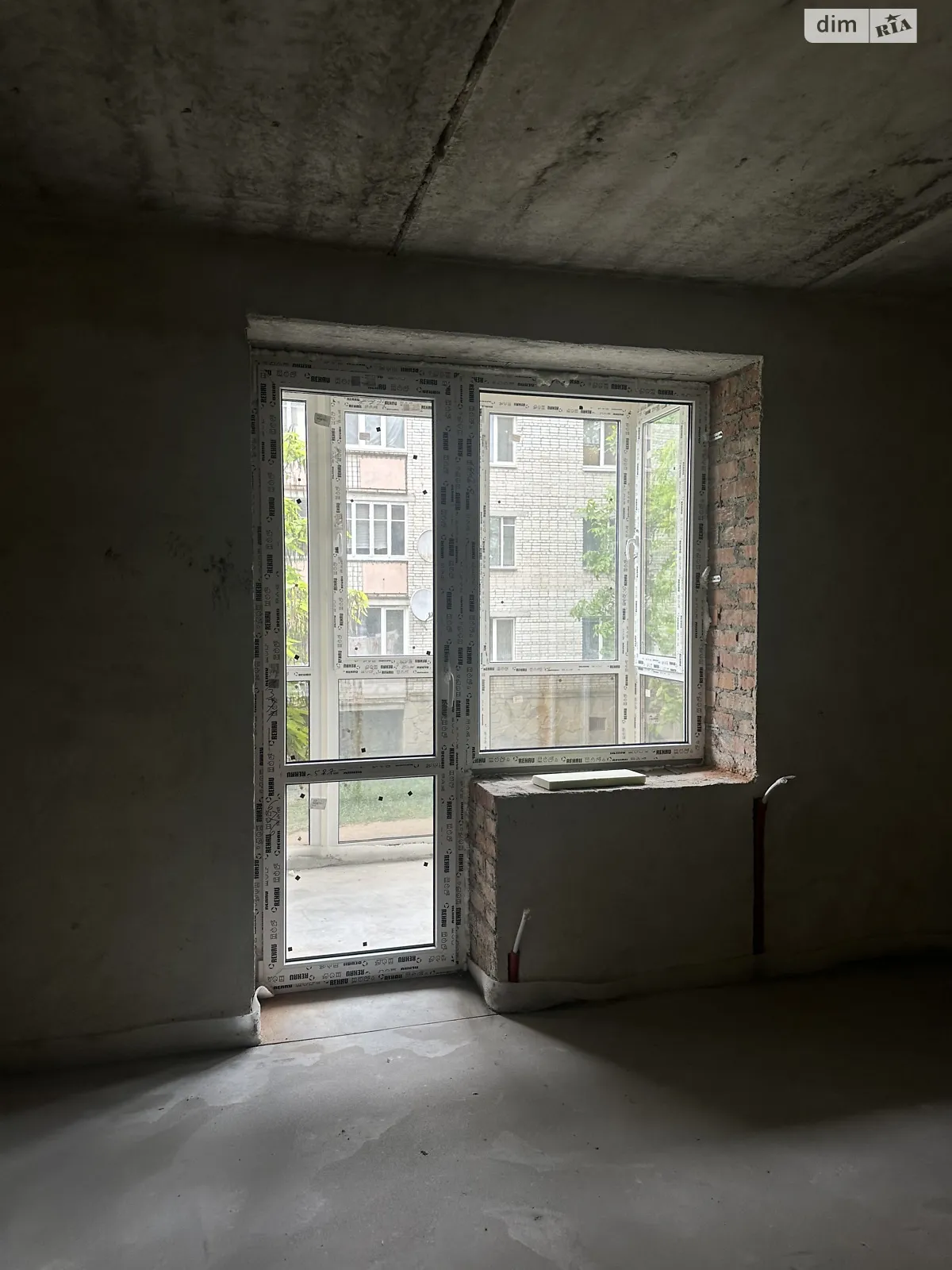 2-кімнатна квартира 69 кв. м у Тернополі, вул. Чернівецька - фото 1