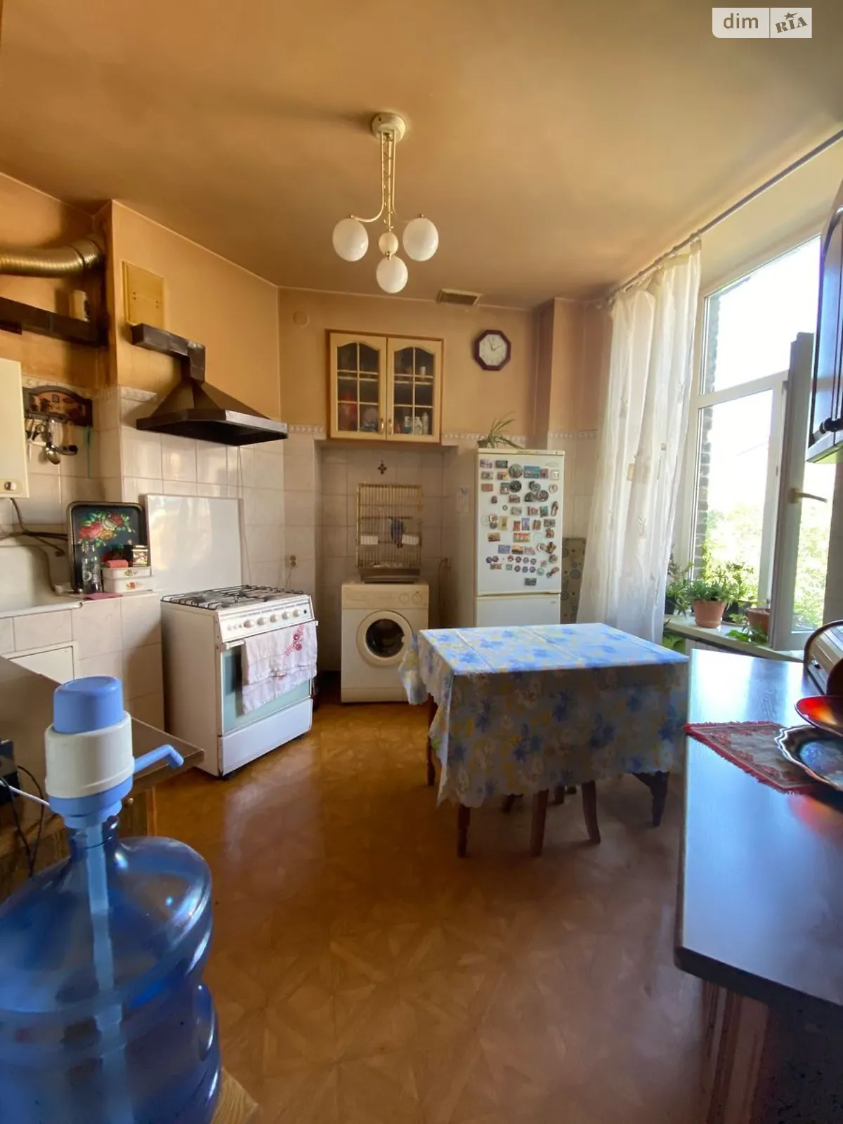 Продается 3-комнатная квартира 67 кв. м в Киеве, ул. Олеся Гончара, 24Б - фото 1