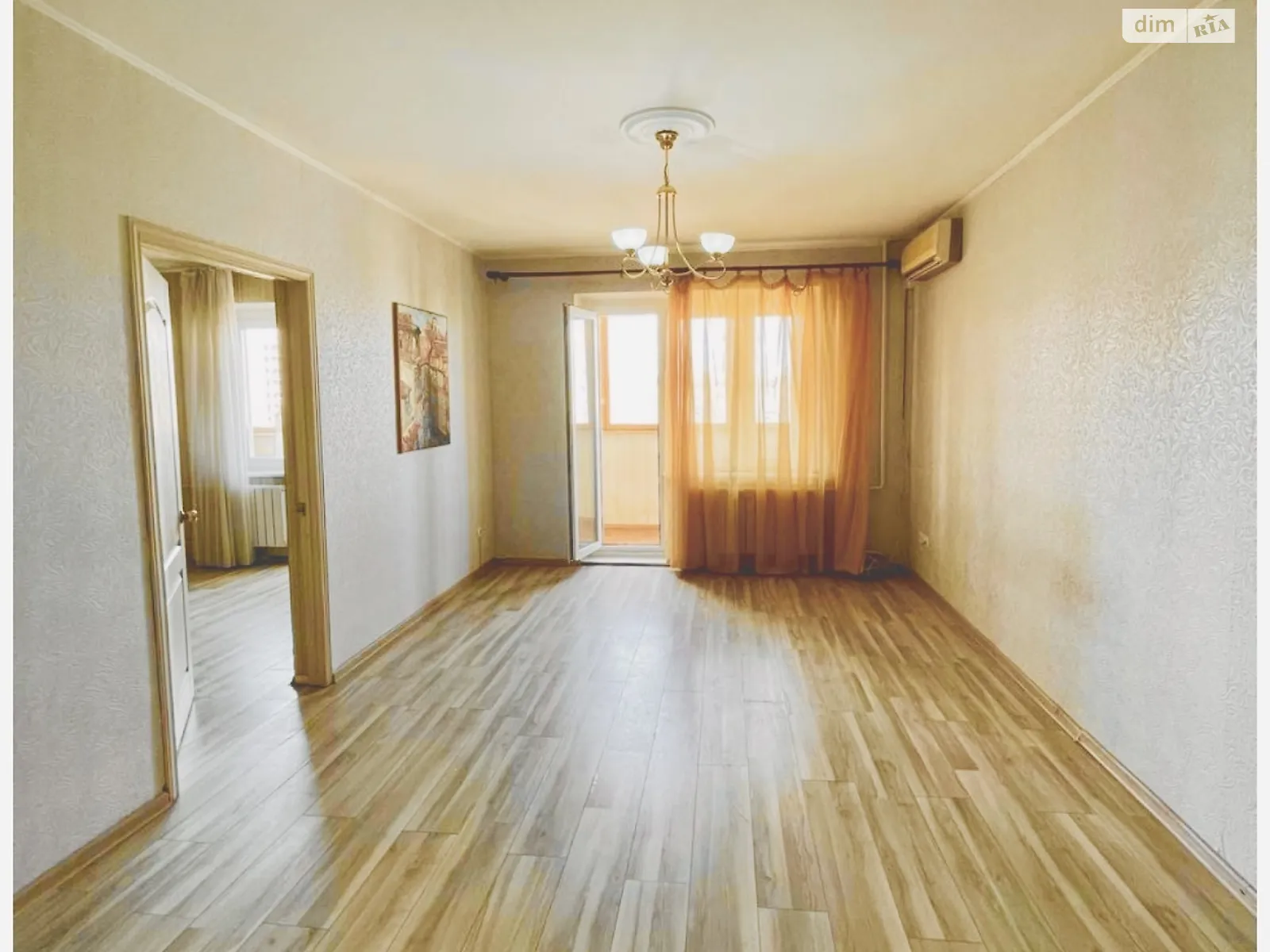Продается 4-комнатная квартира 96 кв. м в Киеве, ул. Оноре де Бальзака, 58 - фото 1