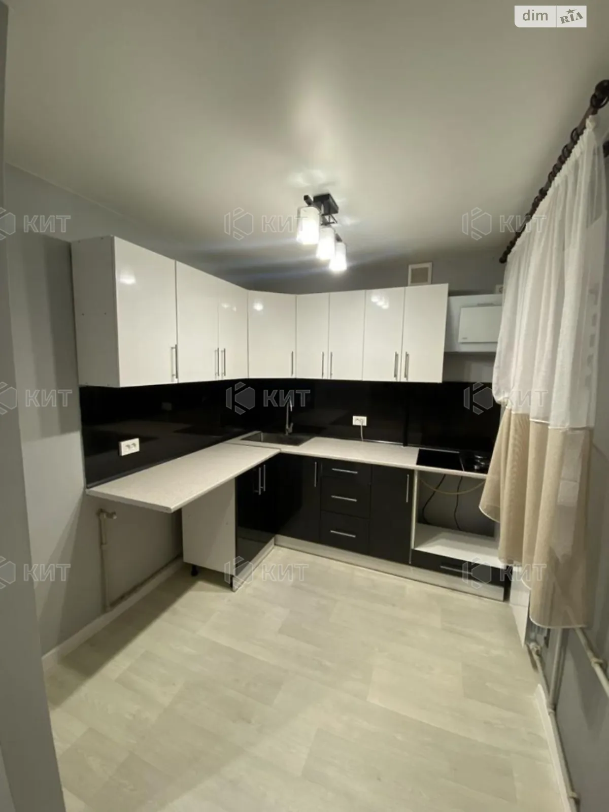 Продается 1-комнатная квартира 33 кв. м в Харькове, цена: 22000 $ - фото 1