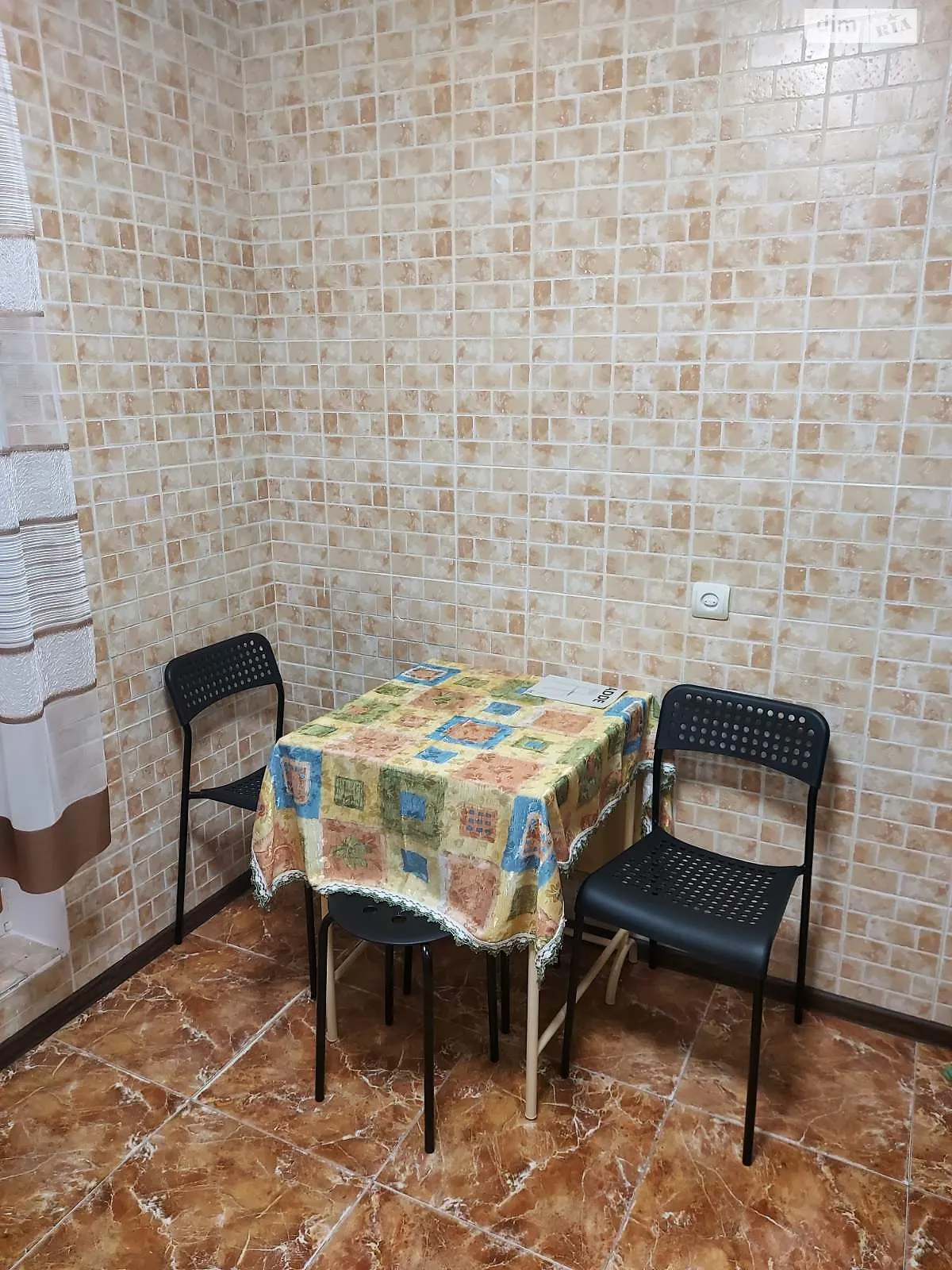 Сдается в аренду 1-комнатная квартира 36 кв. м в Киеве, ул. Милютенко, 17 - фото 1