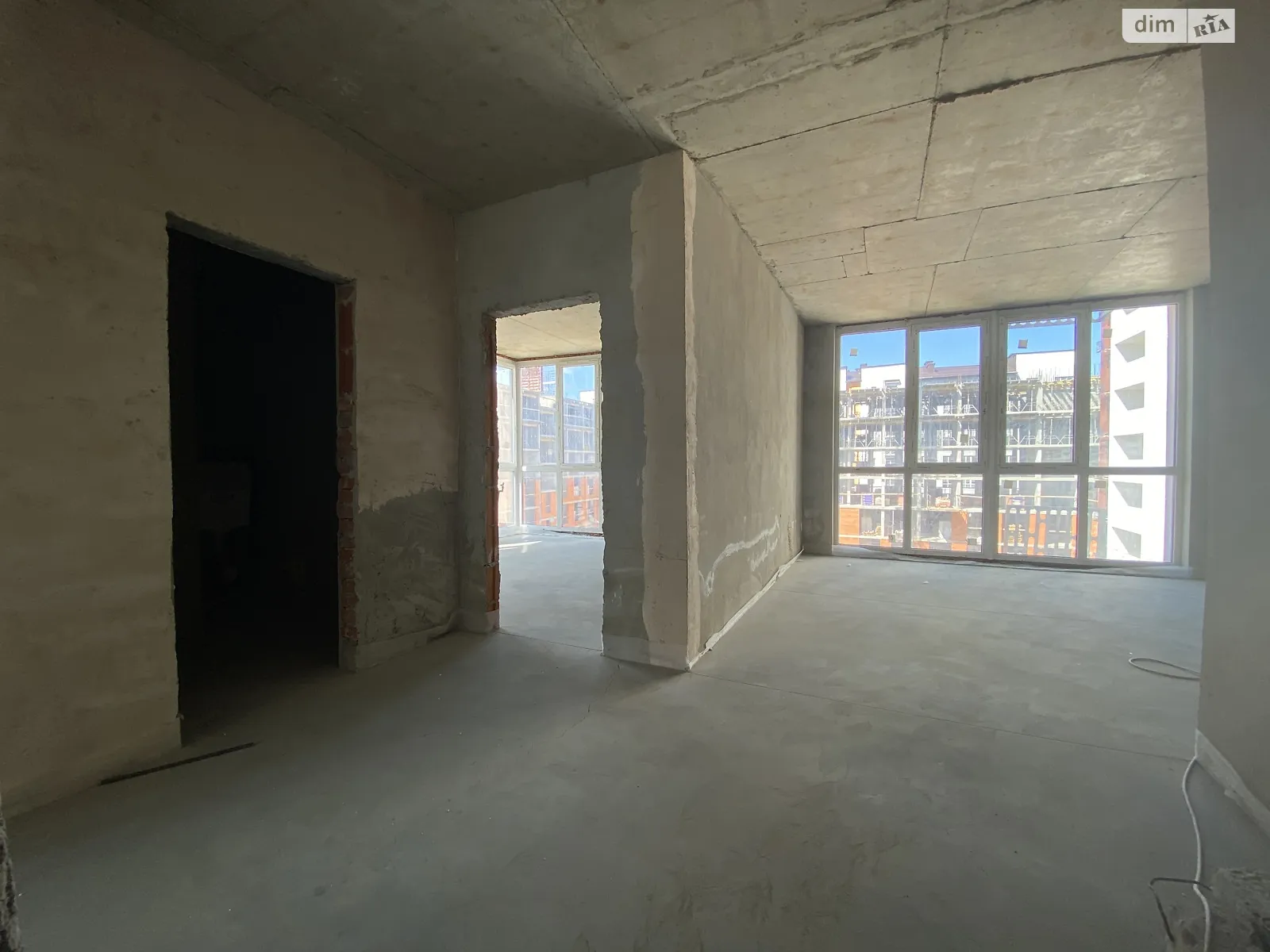 Продается 2-комнатная квартира 60 кв. м в Ивано-Франковске, ул. Химиков, 29 - фото 1