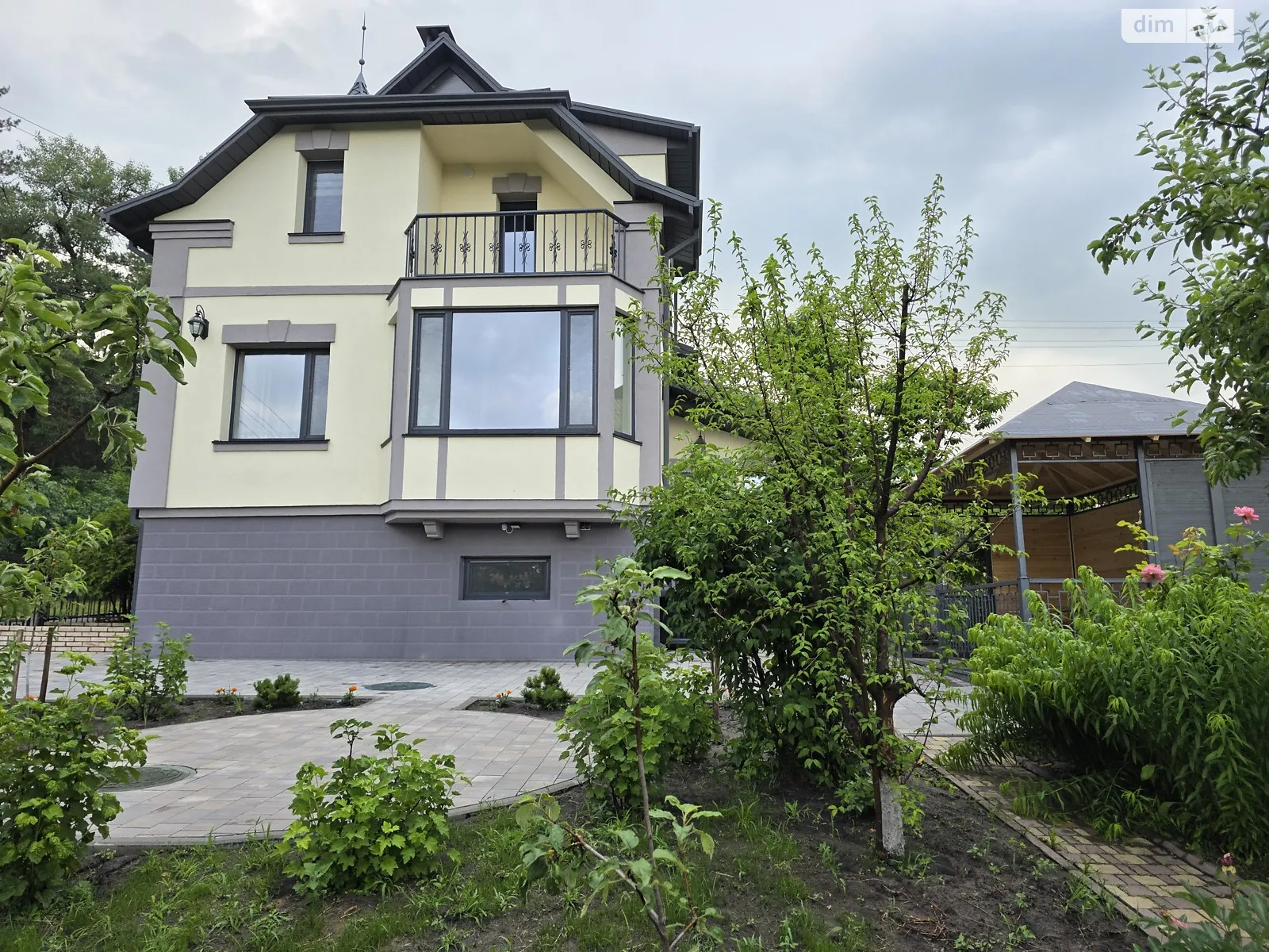 Сдается в аренду дом на 2 этажа 125.6 кв. м с участком, цена: 35000 грн - фото 1