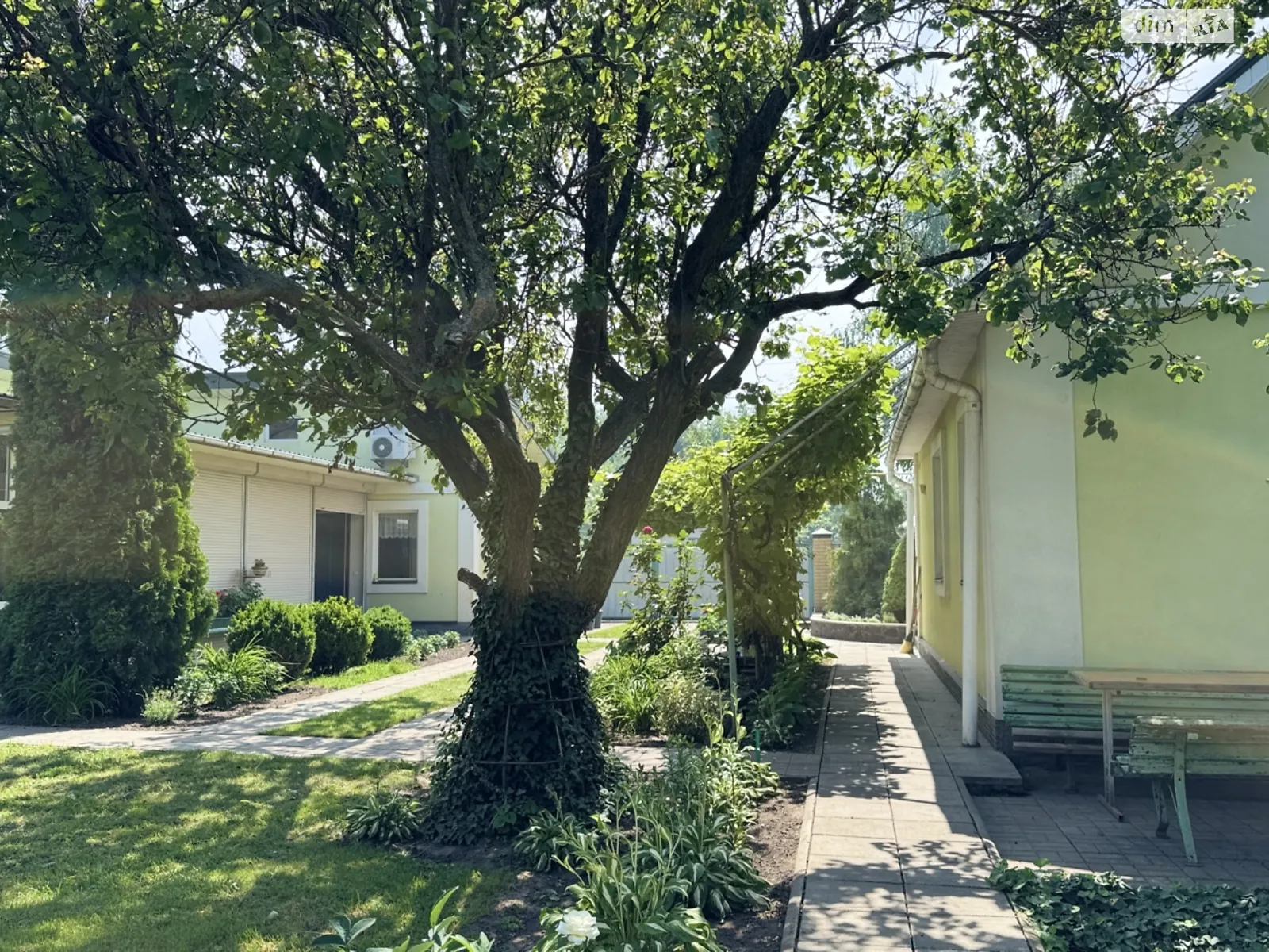 Продается одноэтажный дом 136.1 кв. м с балконом, цена: 137000 $ - фото 1