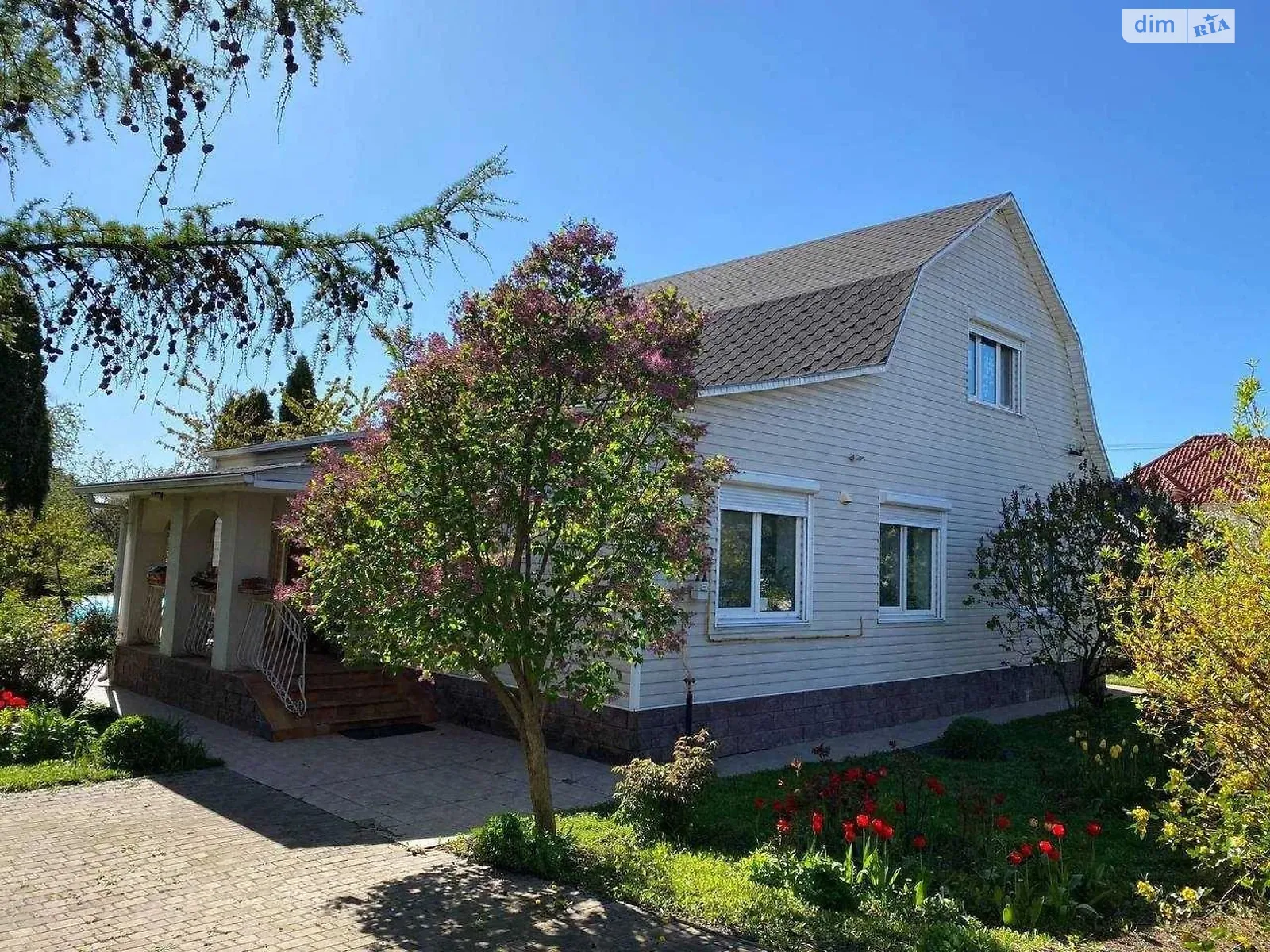 Продается дом на 2 этажа 150 кв. м с садом, цена: 145000 $ - фото 1