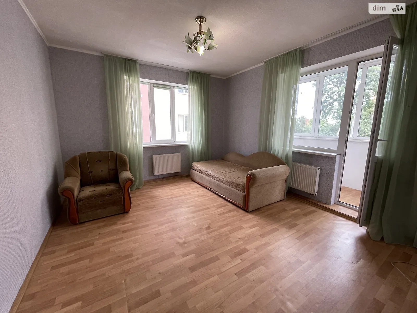 Продается 1-комнатная квартира 41.8 кв. м в Ирпене, ул. Высокая, 10А - фото 1