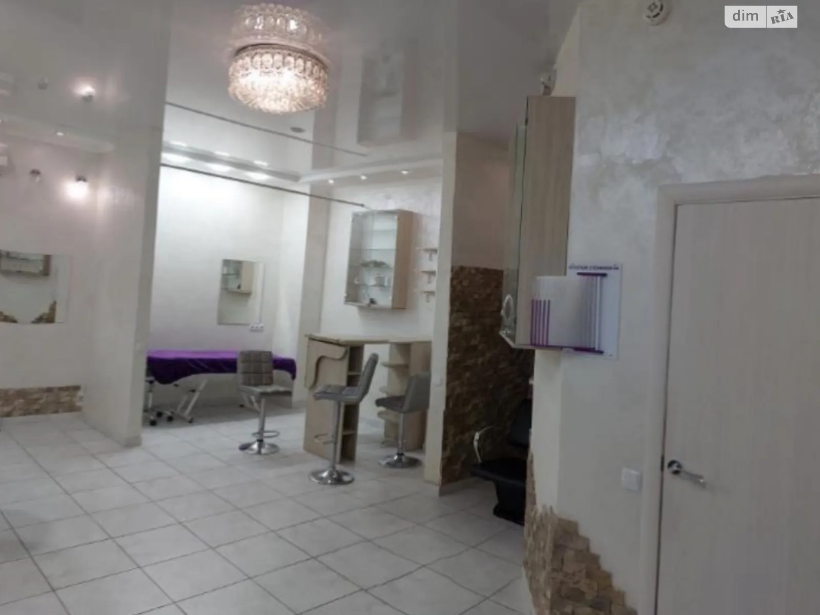 Продается помещения свободного назначения 37.8 кв. м в 16-этажном здании, цена: 27999 $ - фото 1