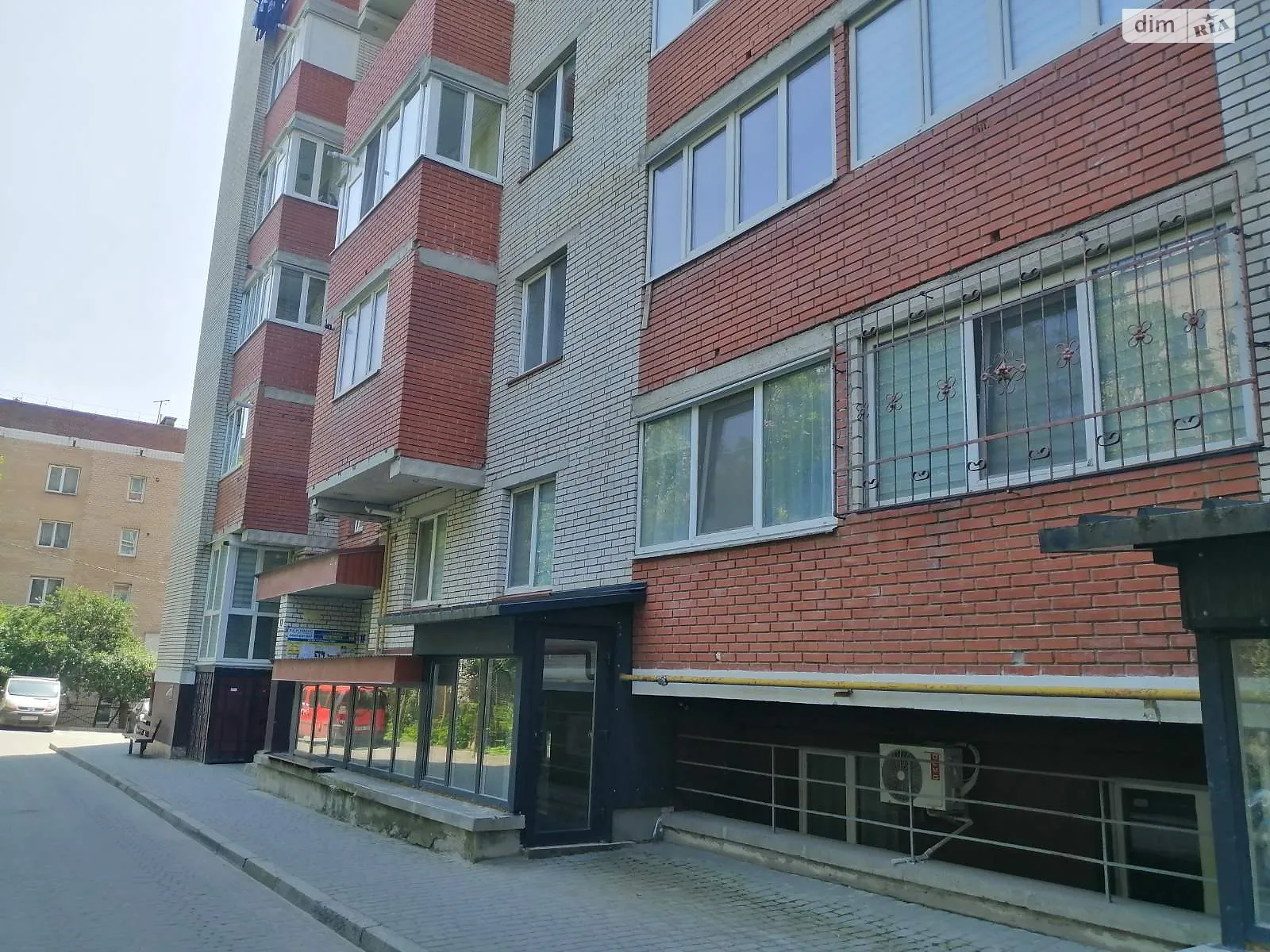 1-кімнатна квартира 41.9 кв. м у Тернополі, вул. Галицька - фото 1