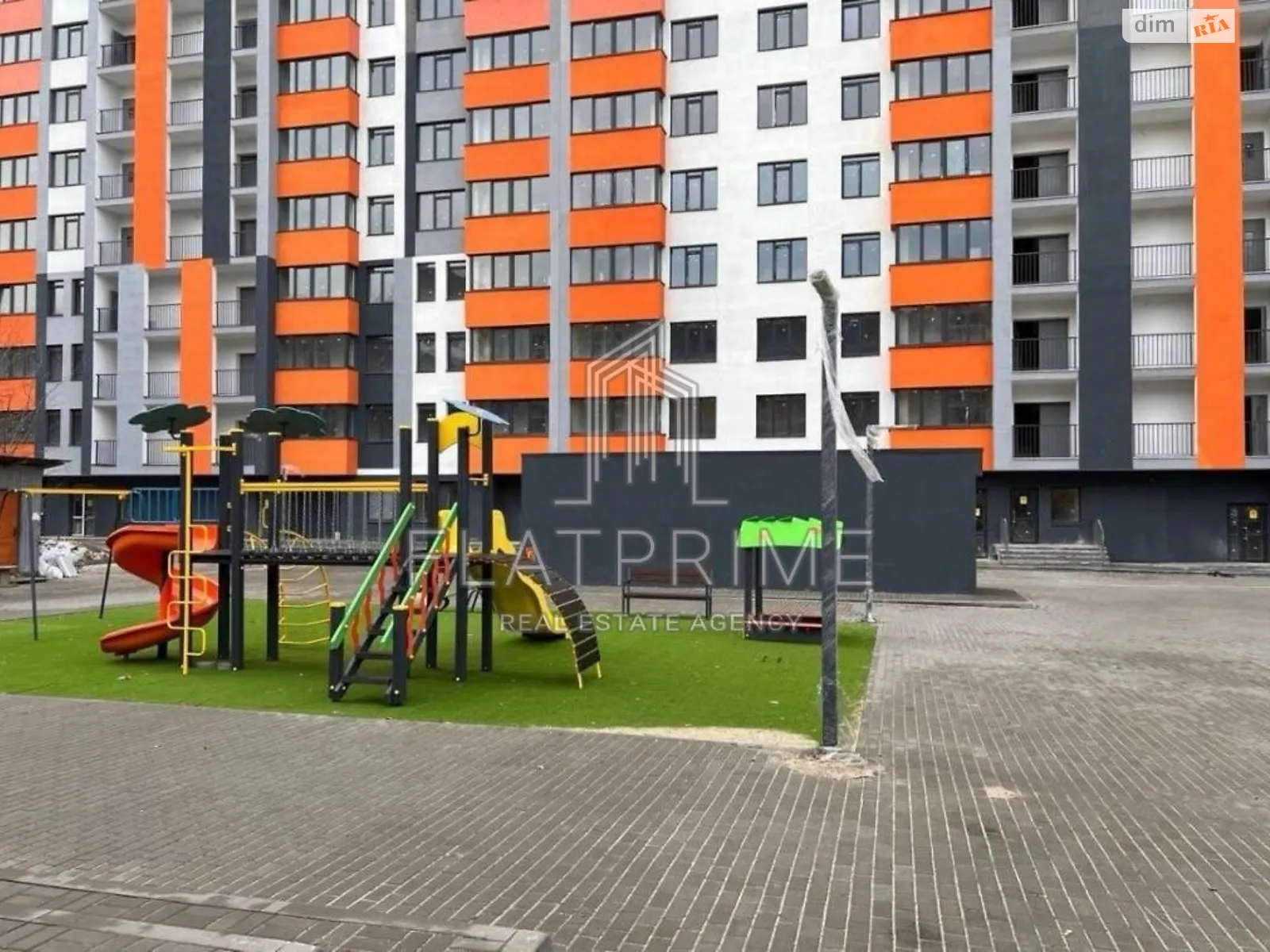 Продается 1-комнатная квартира 35 кв. м в Киеве, ул. Владимира Сосюры, 6 - фото 1