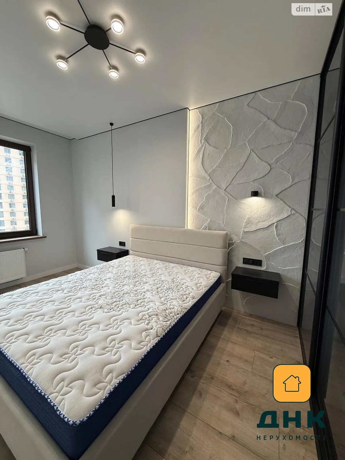 Продается 1-комнатная квартира 42 кв. м в Одессе, пер. Курортный, 2 - фото 1