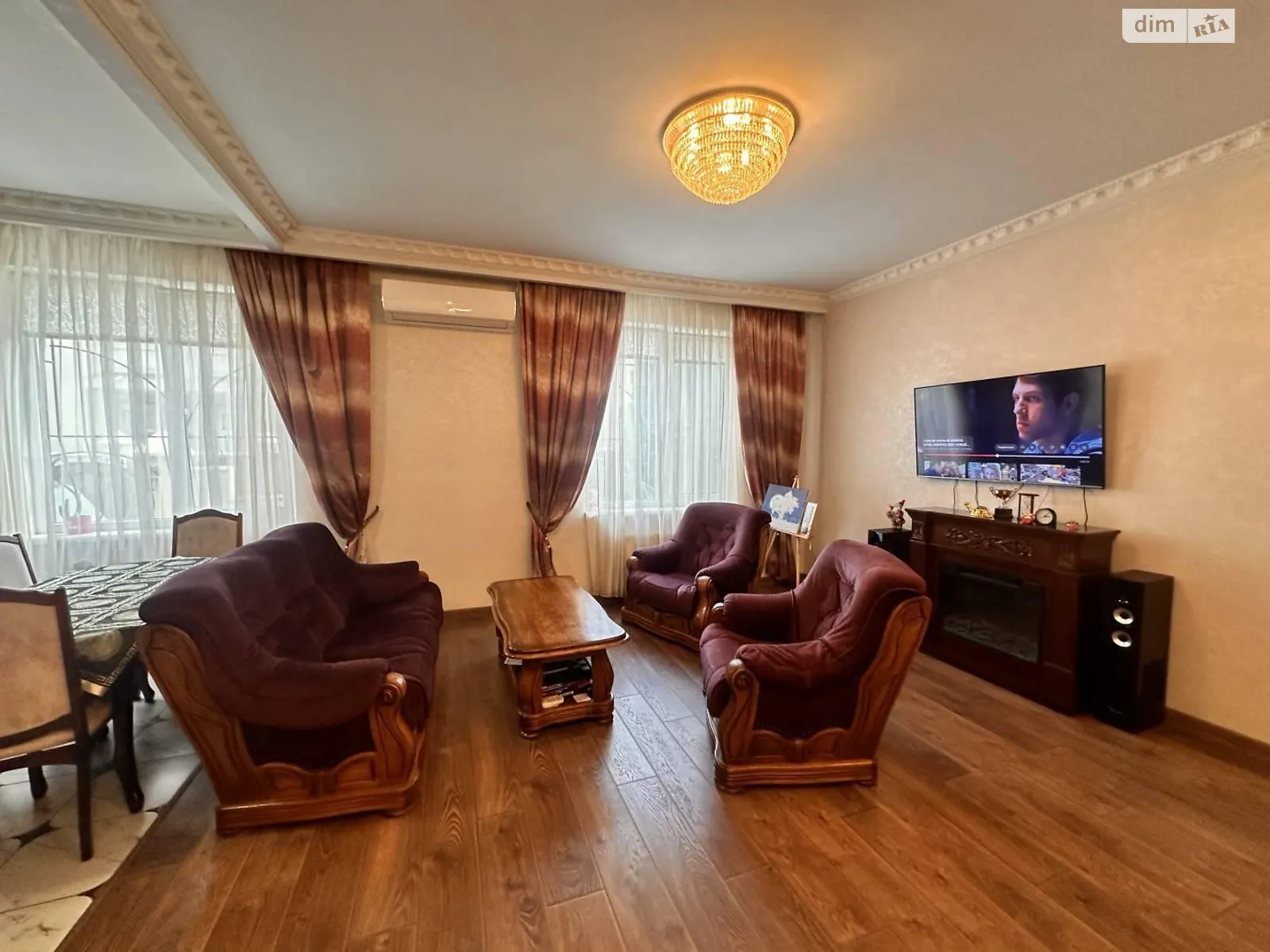 Продається будинок 3 поверховий 135.2 кв. м з садом, цена: 207000 $ - фото 1