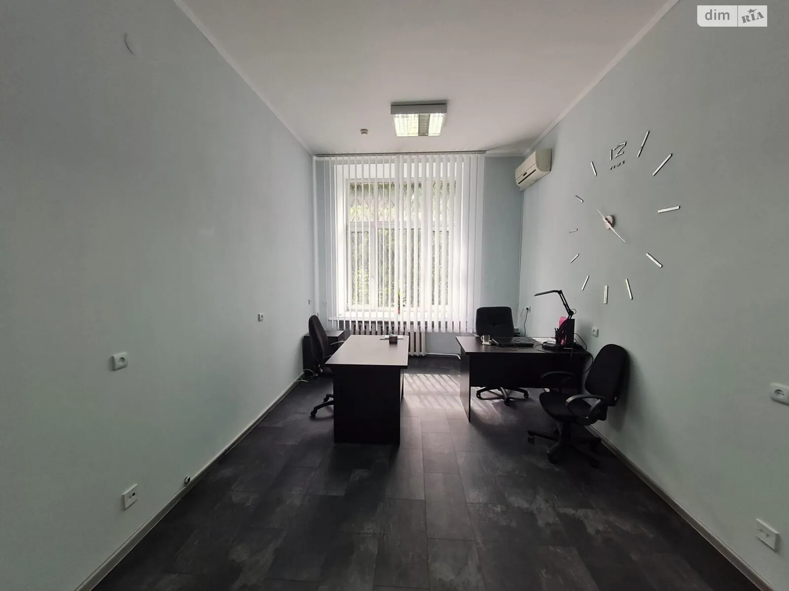 Сдается в аренду офис 35 кв. м в бизнес-центре, цена: 23450 грн - фото 1