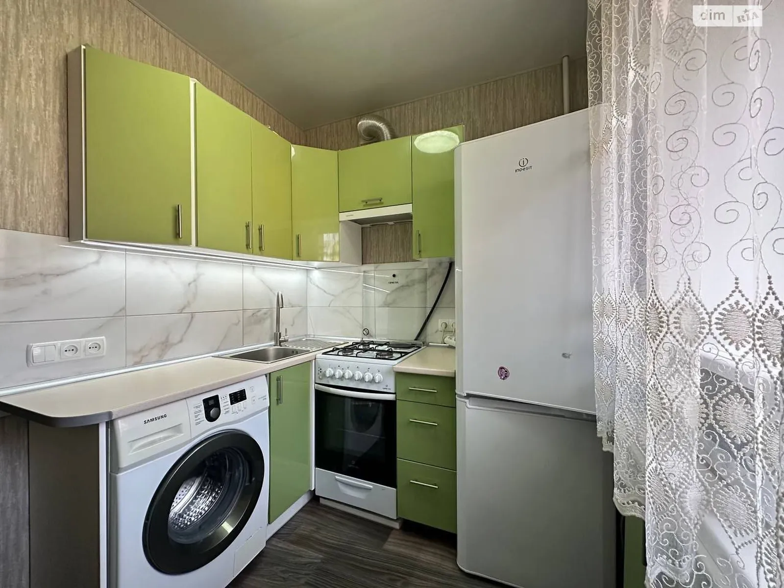 Продается 3-комнатная квартира 56.4 кв. м в Днепре, ул. Роторная, 23Б - фото 1