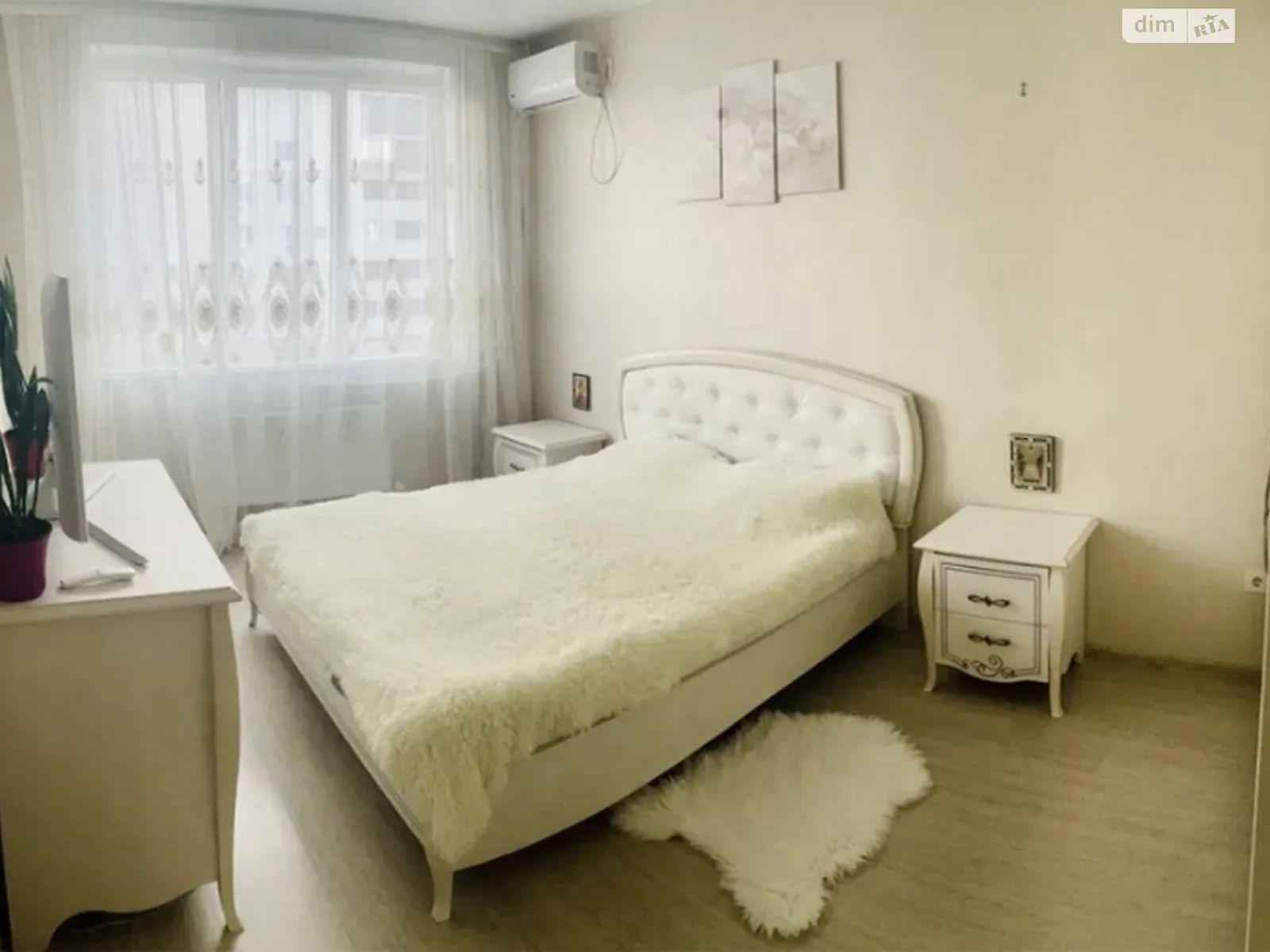 Продається 3-кімнатна квартира 72 кв. м у Одесі, вул. Михайла Грушевського - фото 1