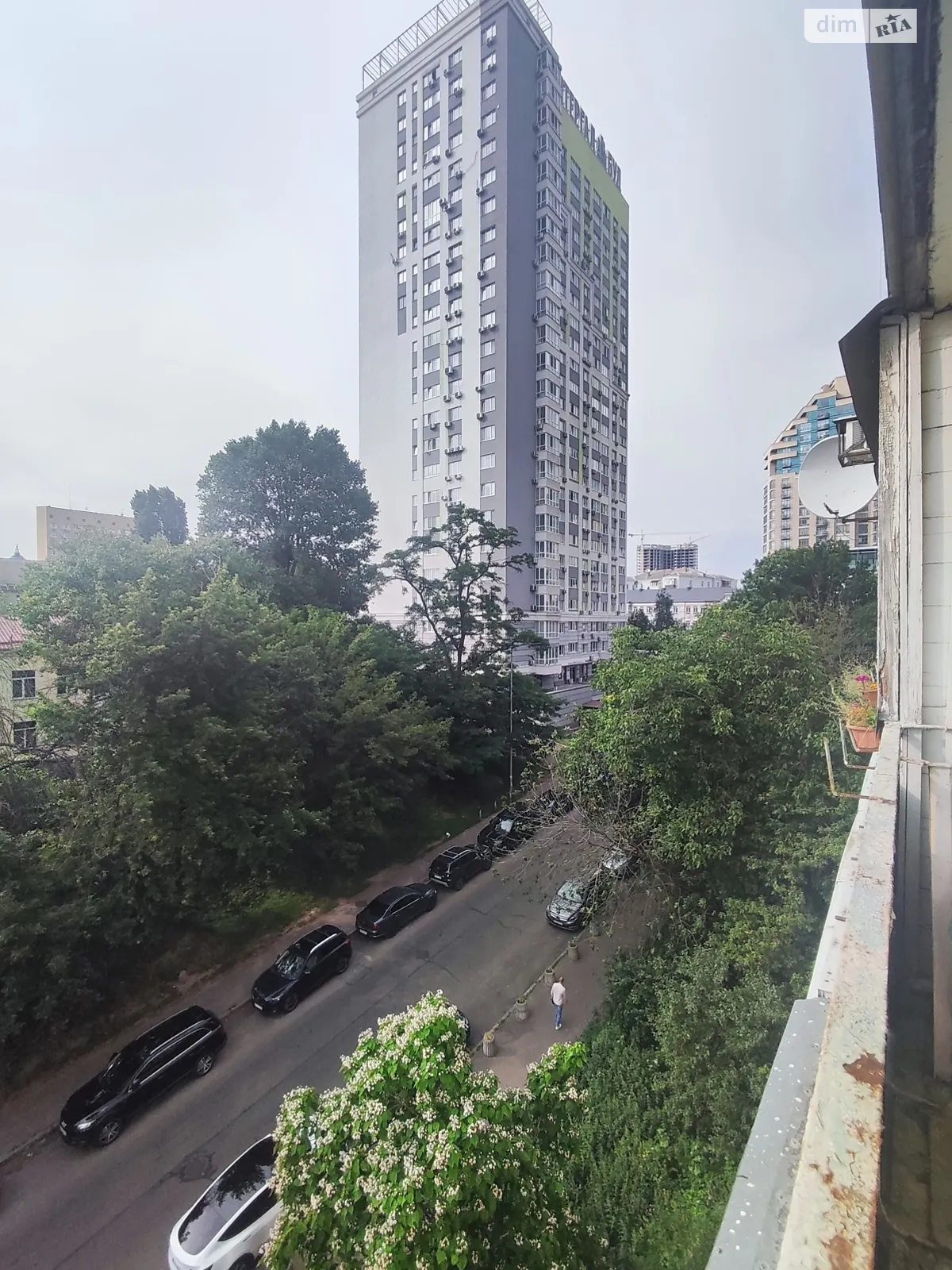 Продається 1-кімнатна квартира 32.5 кв. м у Києві, вул. Білоруська, 30А - фото 1