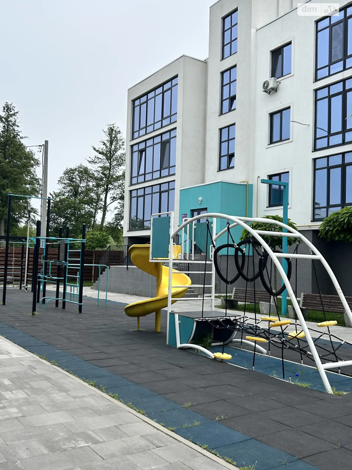 Продається 1-кімнатна квартира 41 кв. м у Ірпені, вул. Захисників, 19 - фото 1