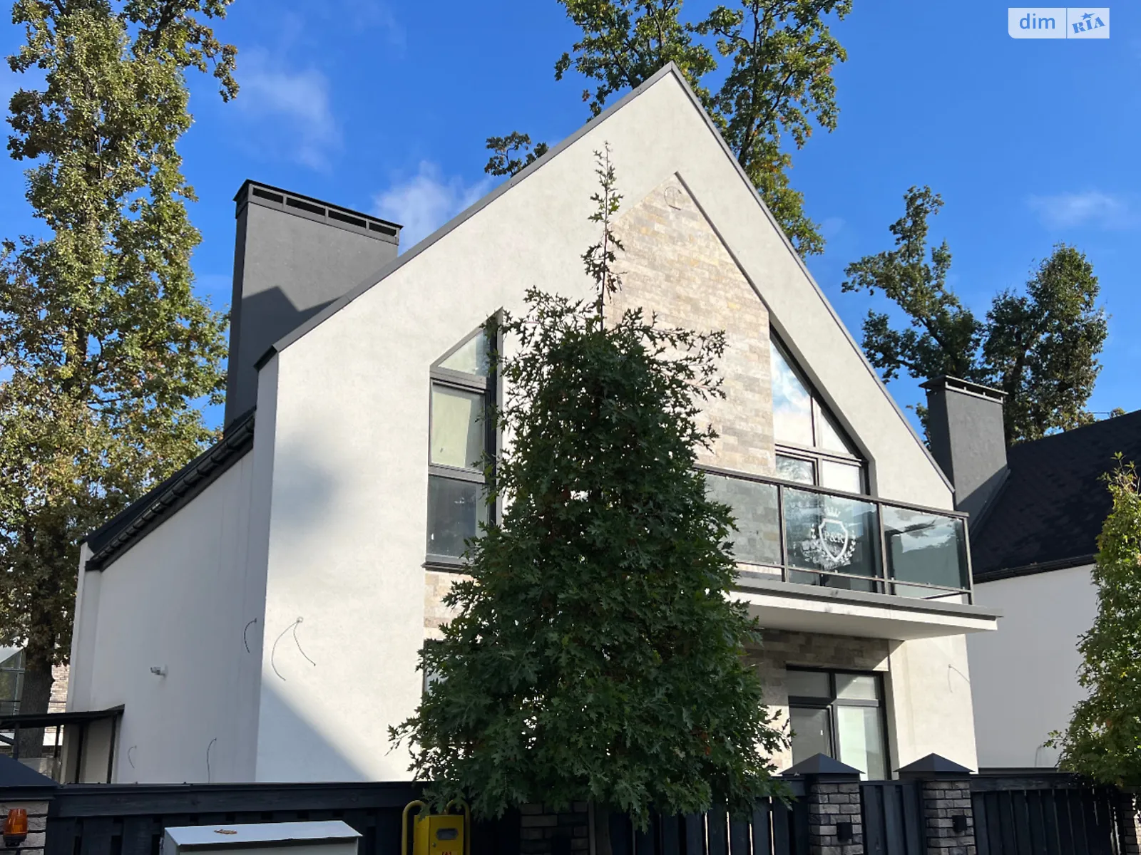 Продается дом на 2 этажа 130 кв. м с верандой, цена: 205000 $ - фото 1