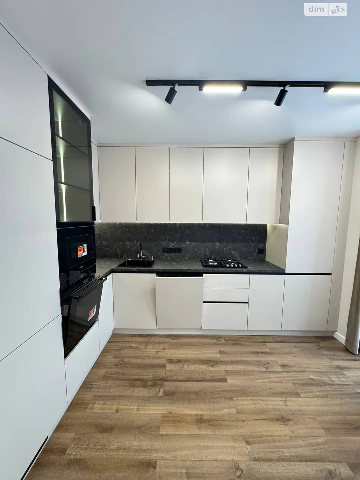 Сдается в аренду 1-комнатная квартира 45 кв. м в, цена: 500 $ - фото 1