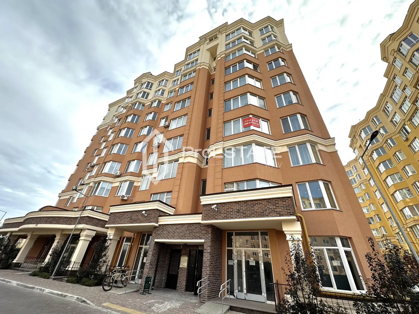 Продается 2-комнатная квартира 66.1 кв. м в Софиевской Борщаговке, ул. Клубная, 10 - фото 1