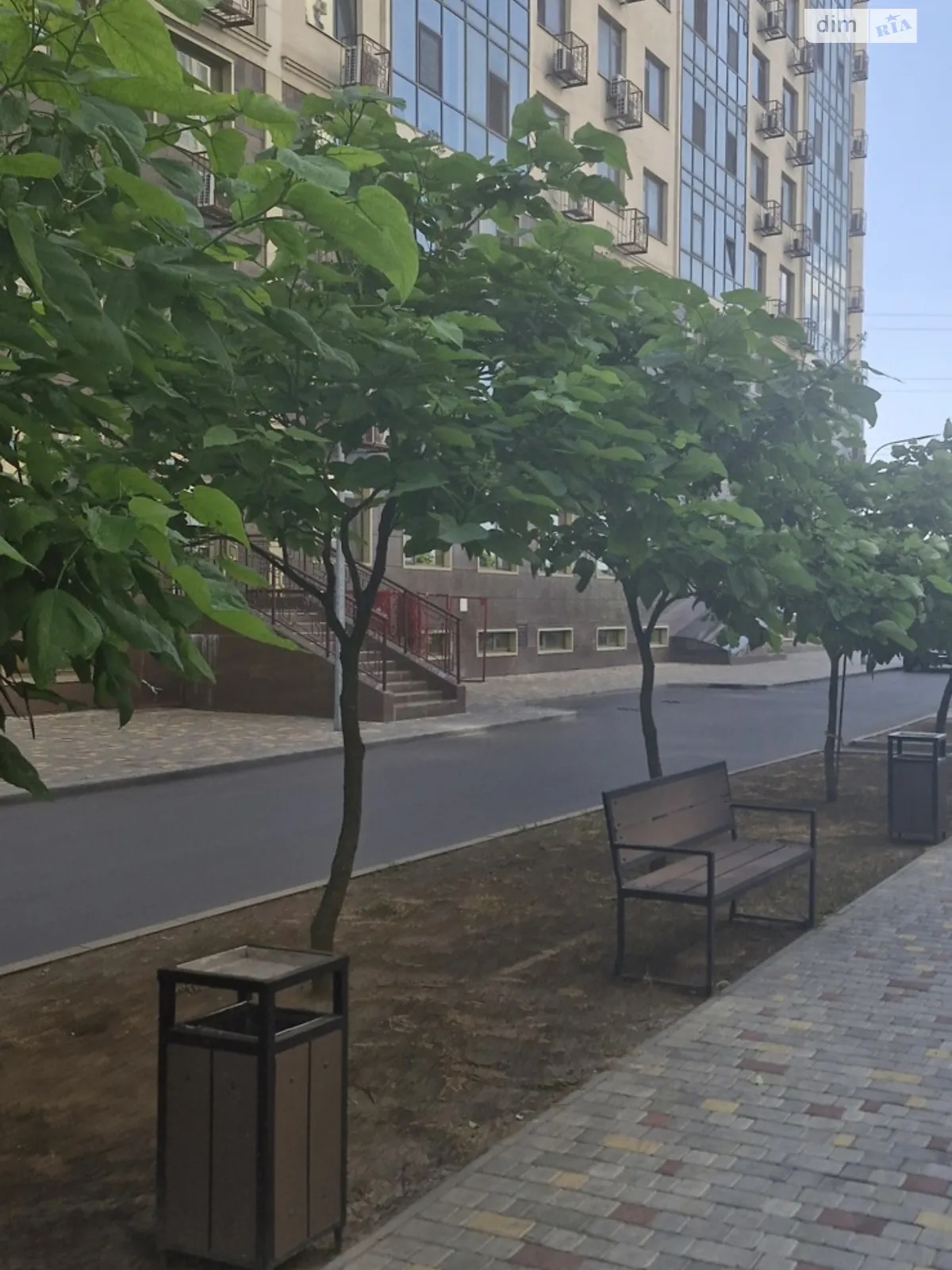 Сдается в аренду 1-комнатная квартира в Одессе, ул. Жемчужная, 37 - фото 1