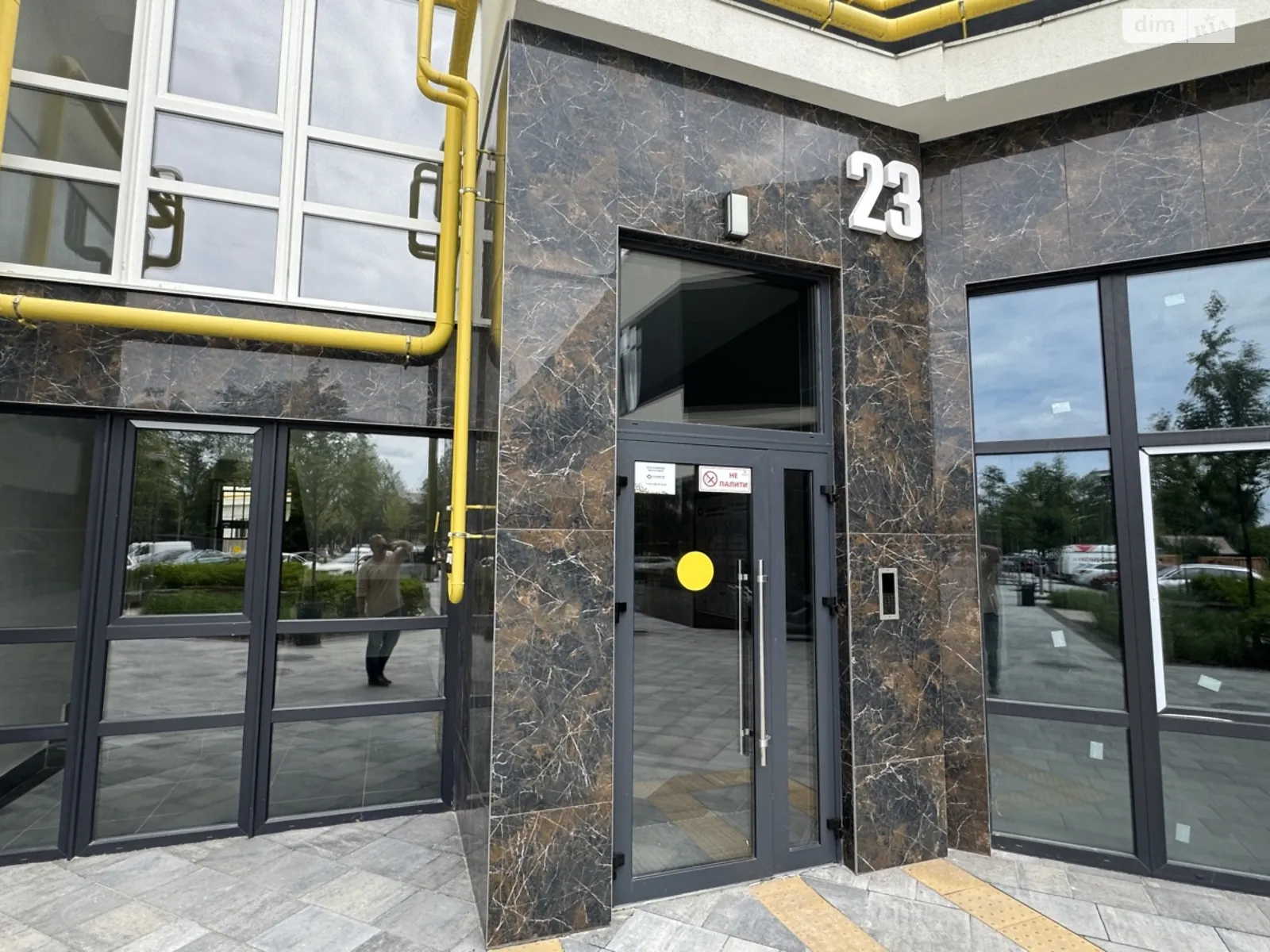 Продається 2-кімнатна квартира 65.6 кв. м у Ірпені, вул. Ольги Кобилянської(Достоєвського), 1В/23 - фото 1