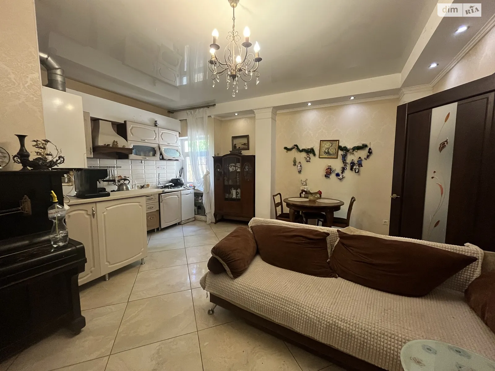Продається частина будинку 90 кв. м з терасою, цена: 150000 $ - фото 1