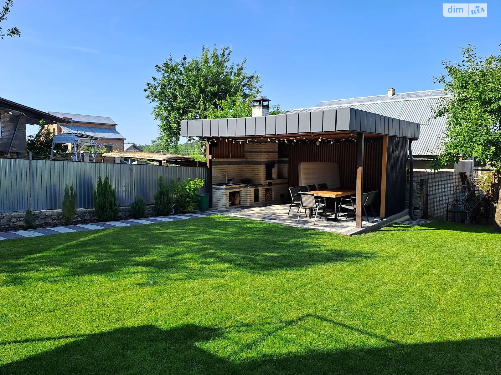 Продается дом на 2 этажа 319.6 кв. м с верандой, цена: 189000 $ - фото 1