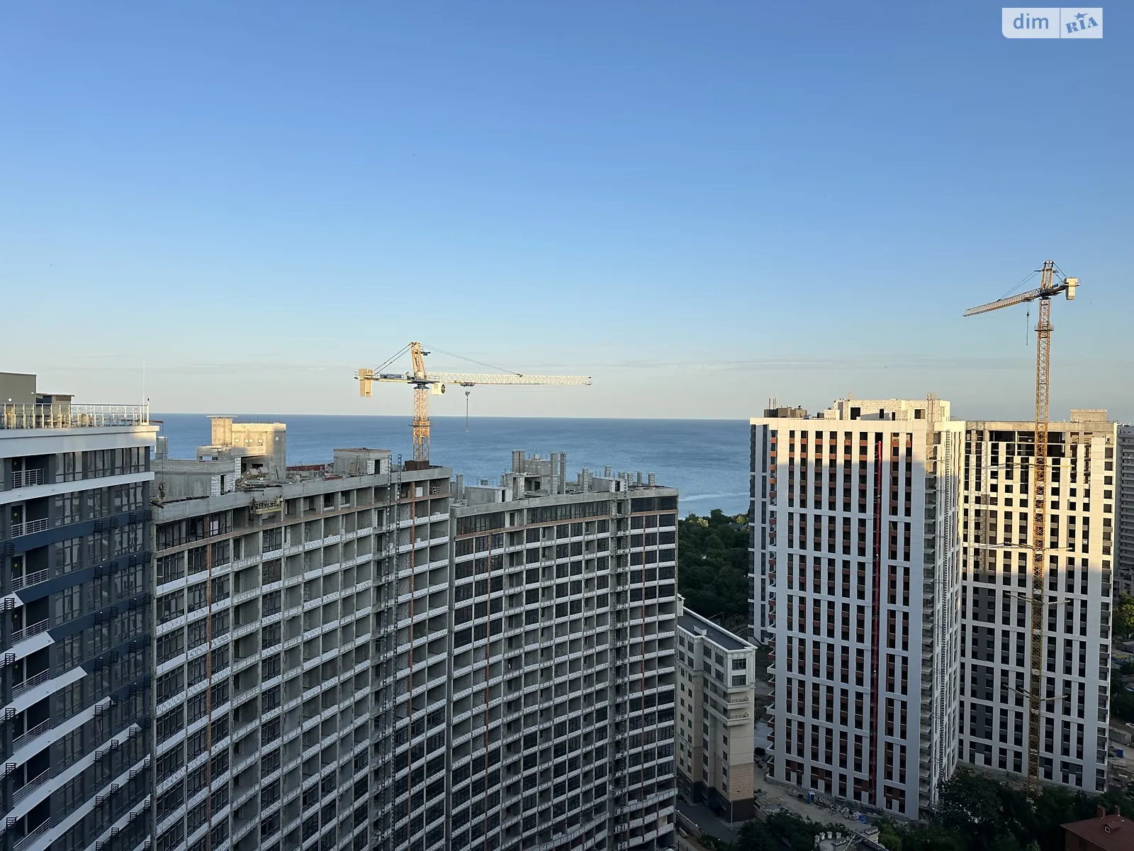 Продається 2-кімнатна квартира 75 кв. м у Одесі, пров. Курортний, 2 - фото 1