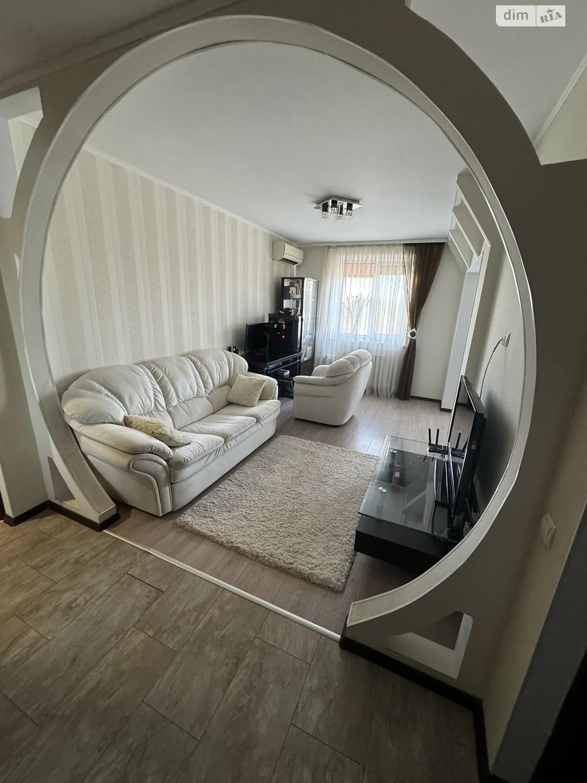 2-комнатная квартира 52.5 кв. м в Запорожье, ул. Товарищеская, 66А - фото 1