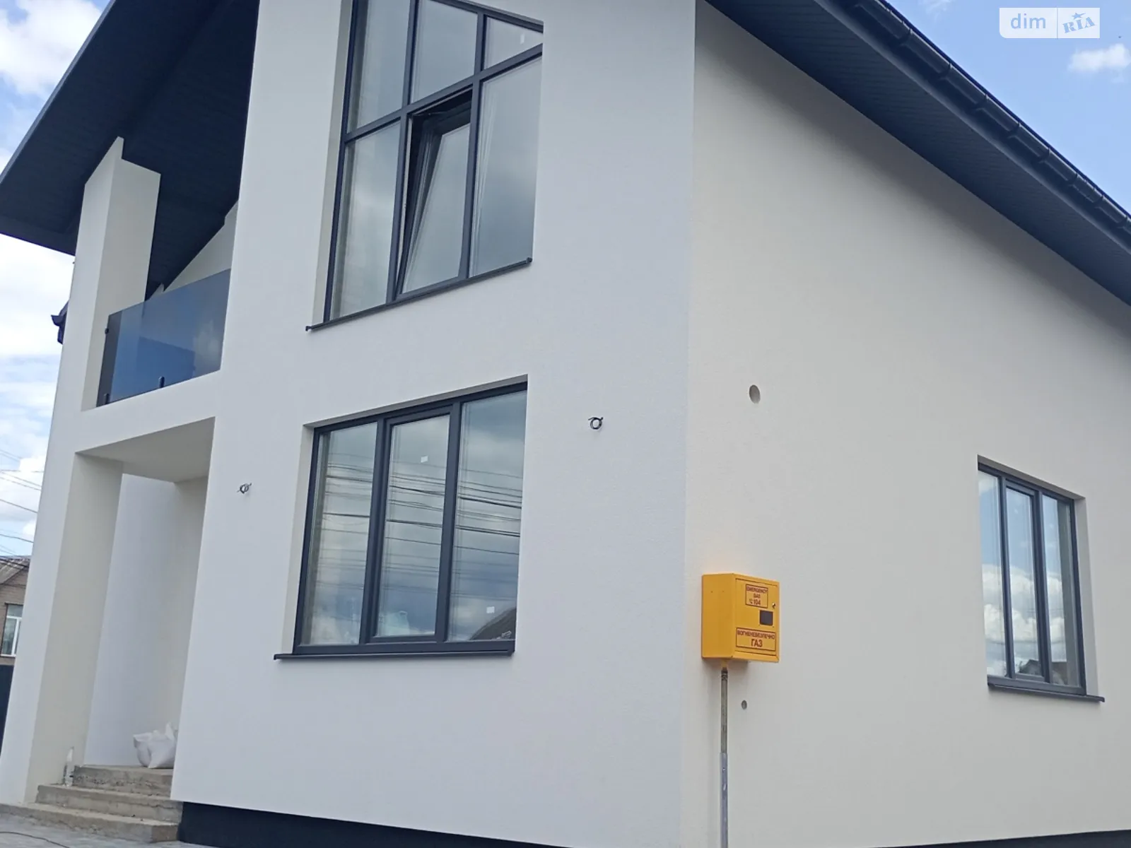 Продается дом на 2 этажа 120 кв. м с верандой, цена: 135000 $ - фото 1