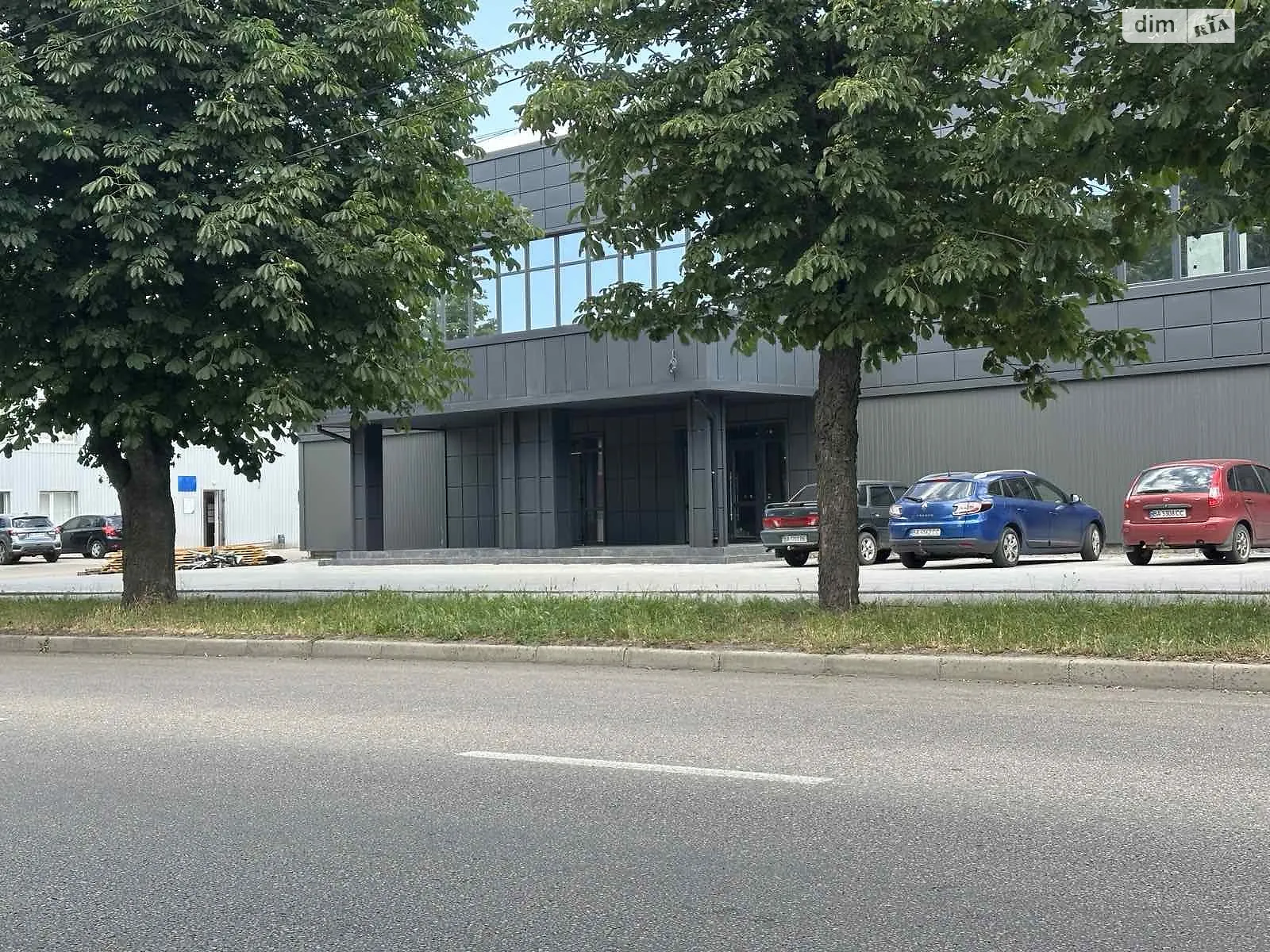 Сдается в аренду помещения свободного назначения 130 кв. м в 2-этажном здании, цена: 45500 грн - фото 1