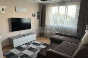 Сниму квартиру в Лозовой долгосрочно