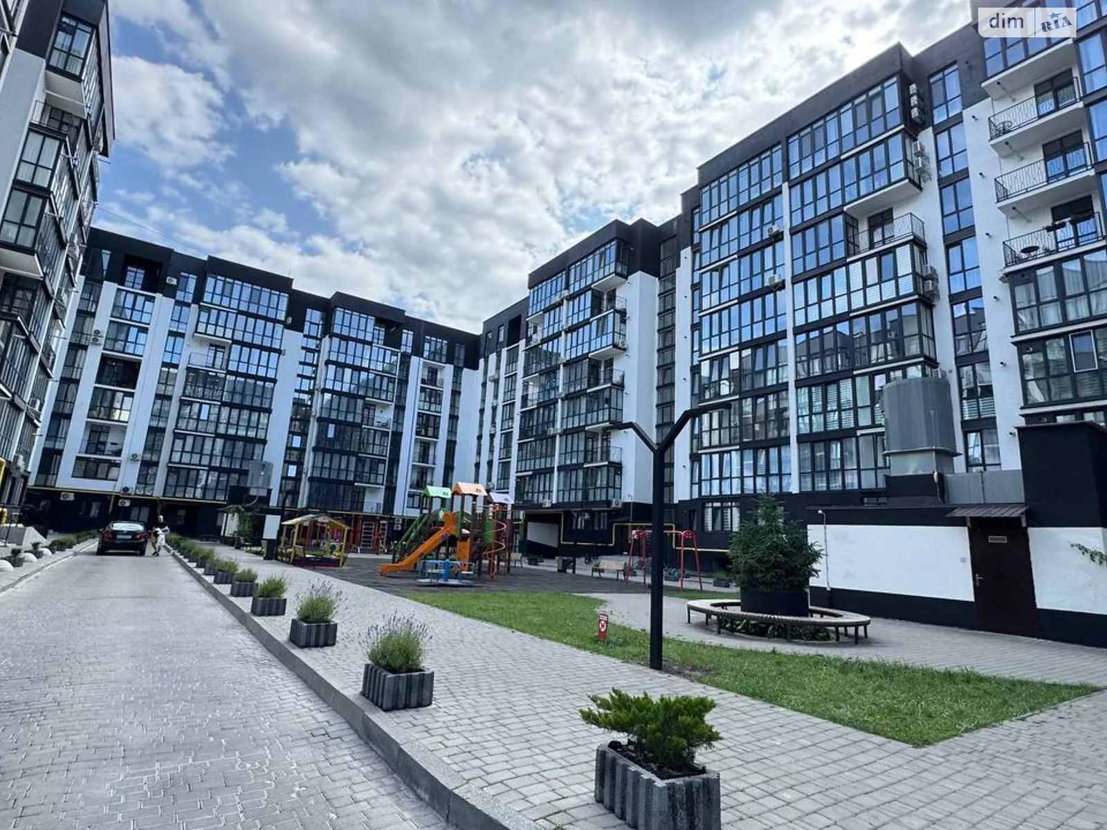 Продается 2-комнатная квартира 74.6 кв. м в Виннице, ул. Трамвайная, 3В корпус 5 - фото 1