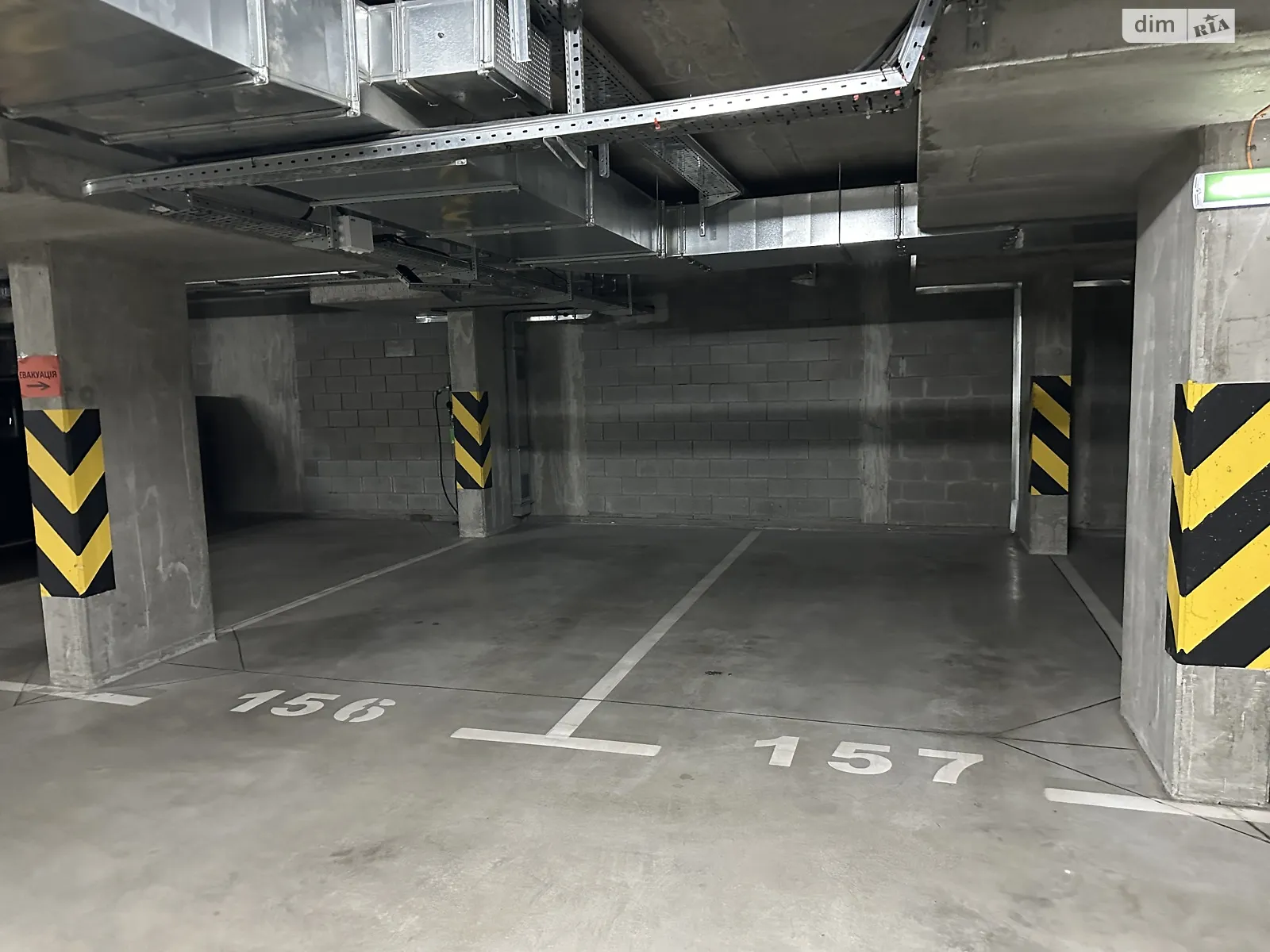 Продається підземний паркінг під легкове авто на 30 кв. м, цена: 60000 $ - фото 1