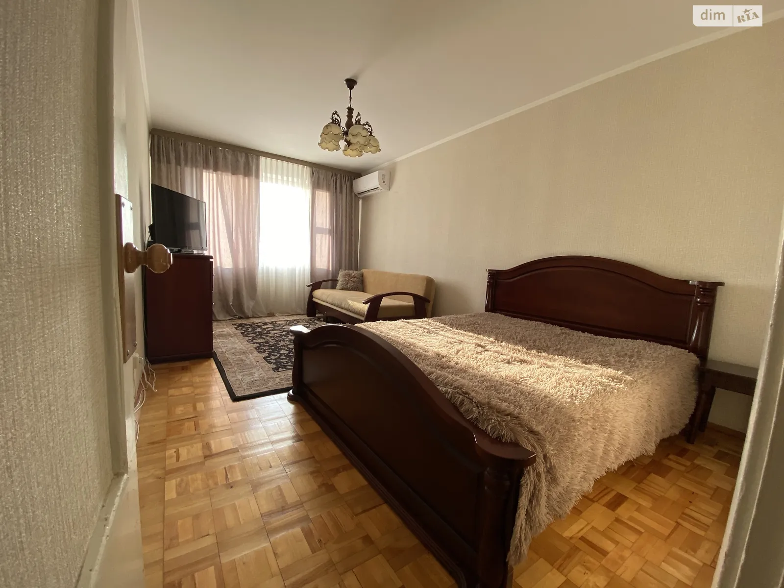 Продається 1-кімнатна квартира 34 кв. м у Києві, вул. Симиренка, 12Б - фото 1